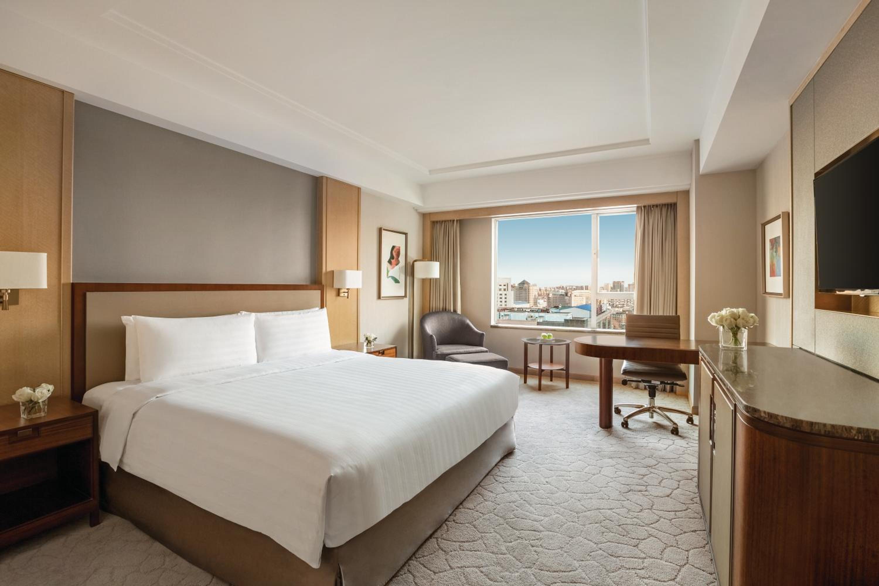 Deluxe King Room photo 2