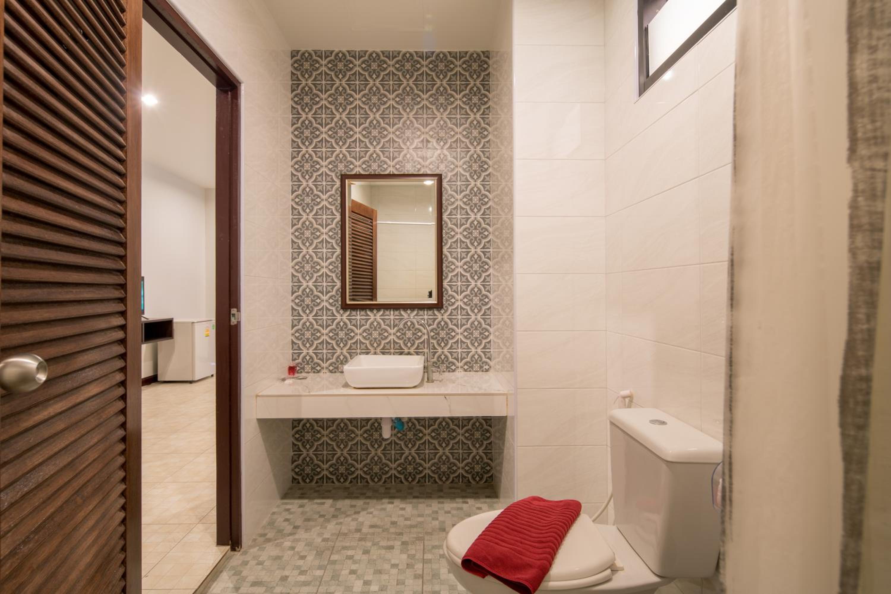 Deluxe Studio Kitchenette - Photo 7