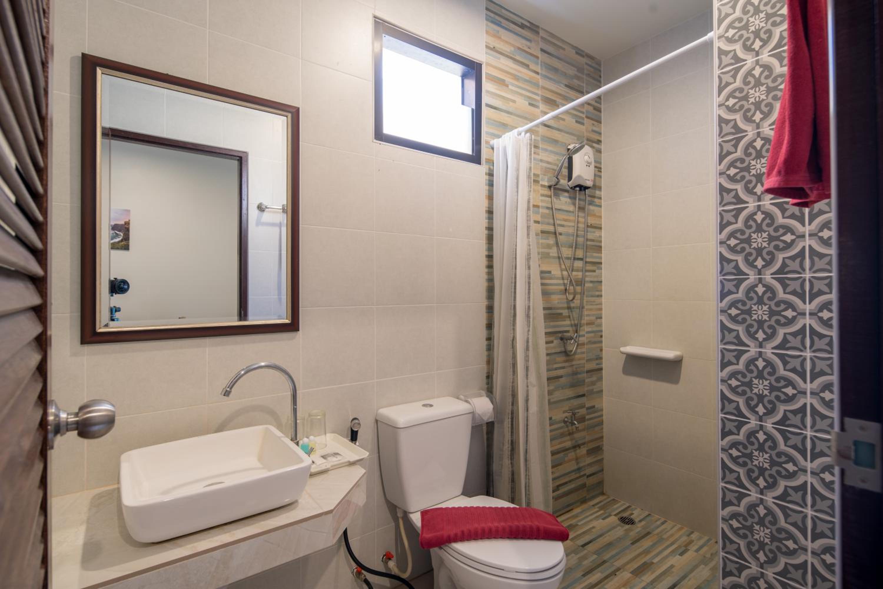 Deluxe 1 Bedroom Apartment - Photo 27