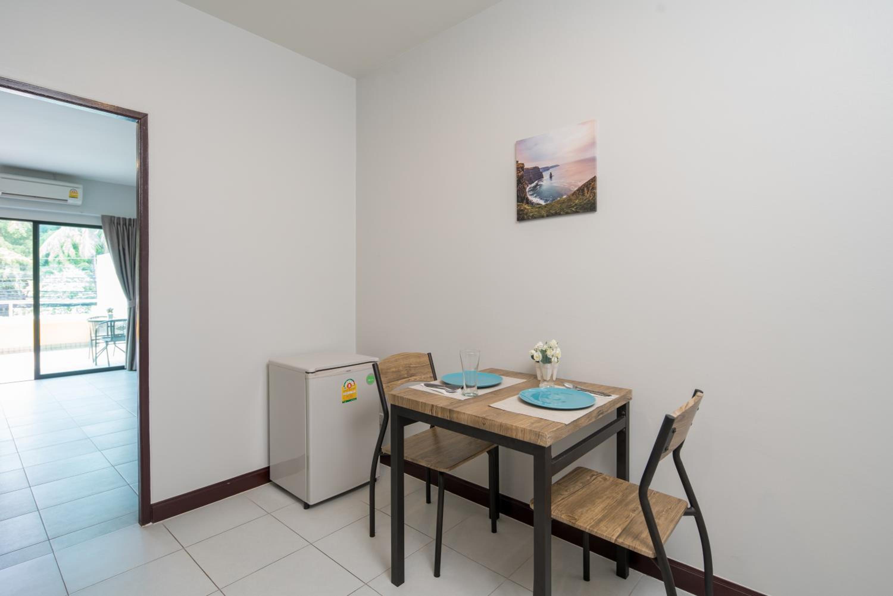 Deluxe 1 Bedroom Apartment - Photo 10
