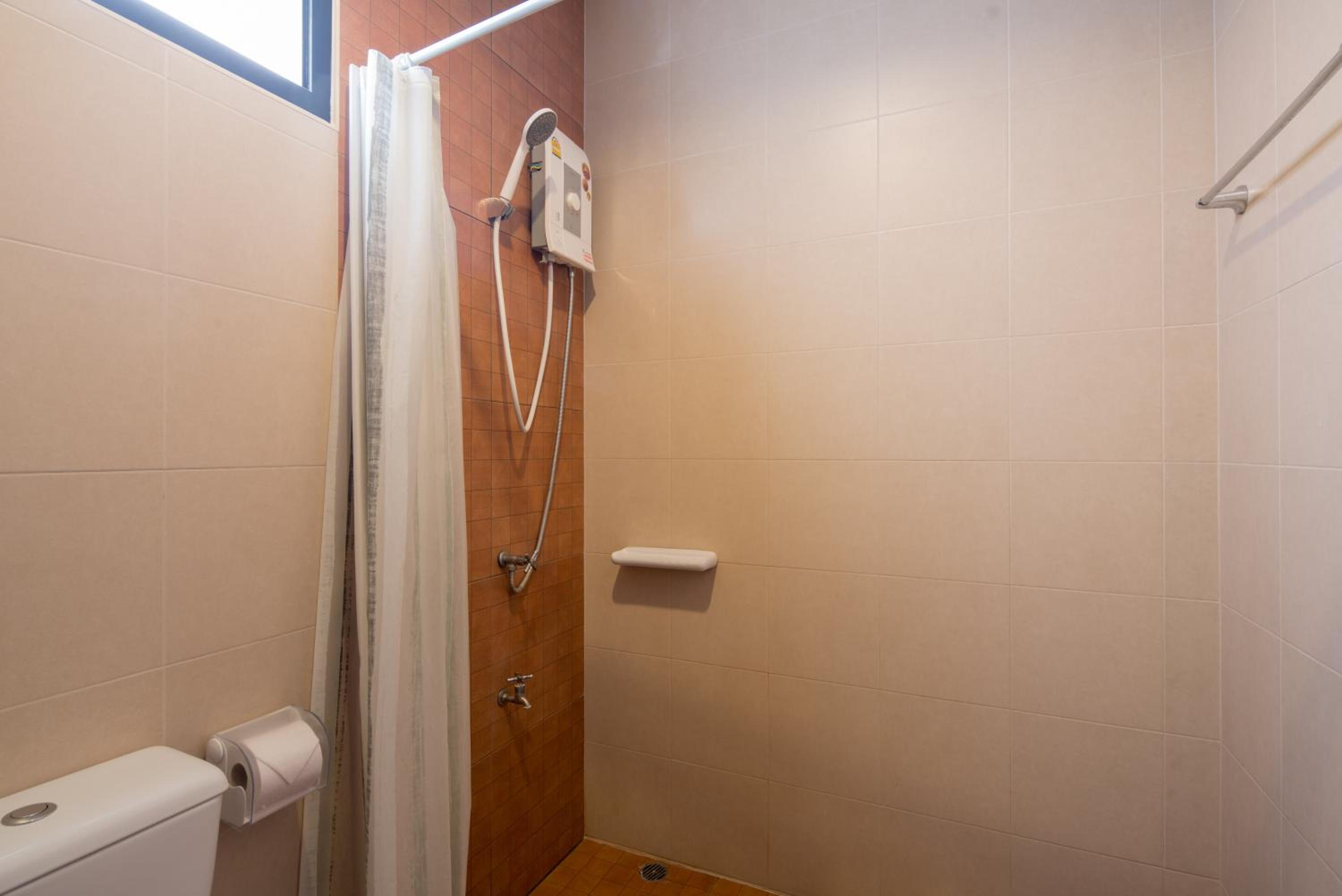 Deluxe 1 Bedroom Apartment - Photo 23