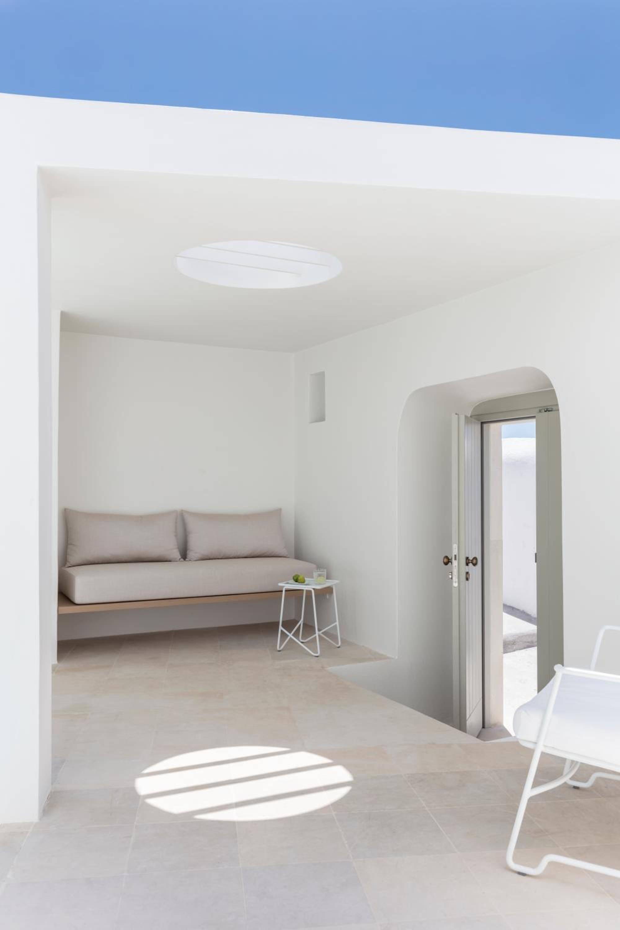 Luxury Two Bedroom Villa - Photo 19