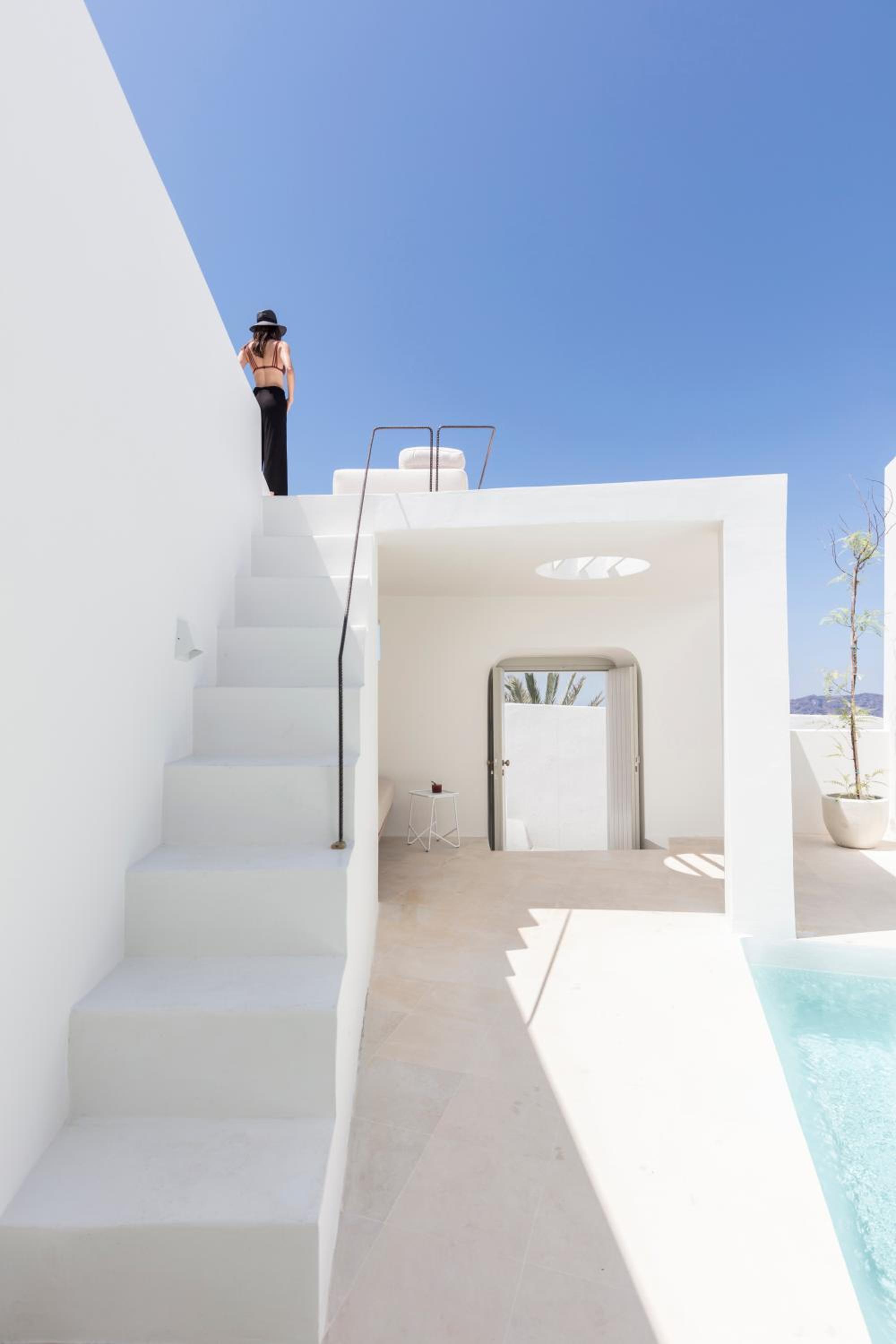Luxury Two Bedroom Villa - Photo 2
