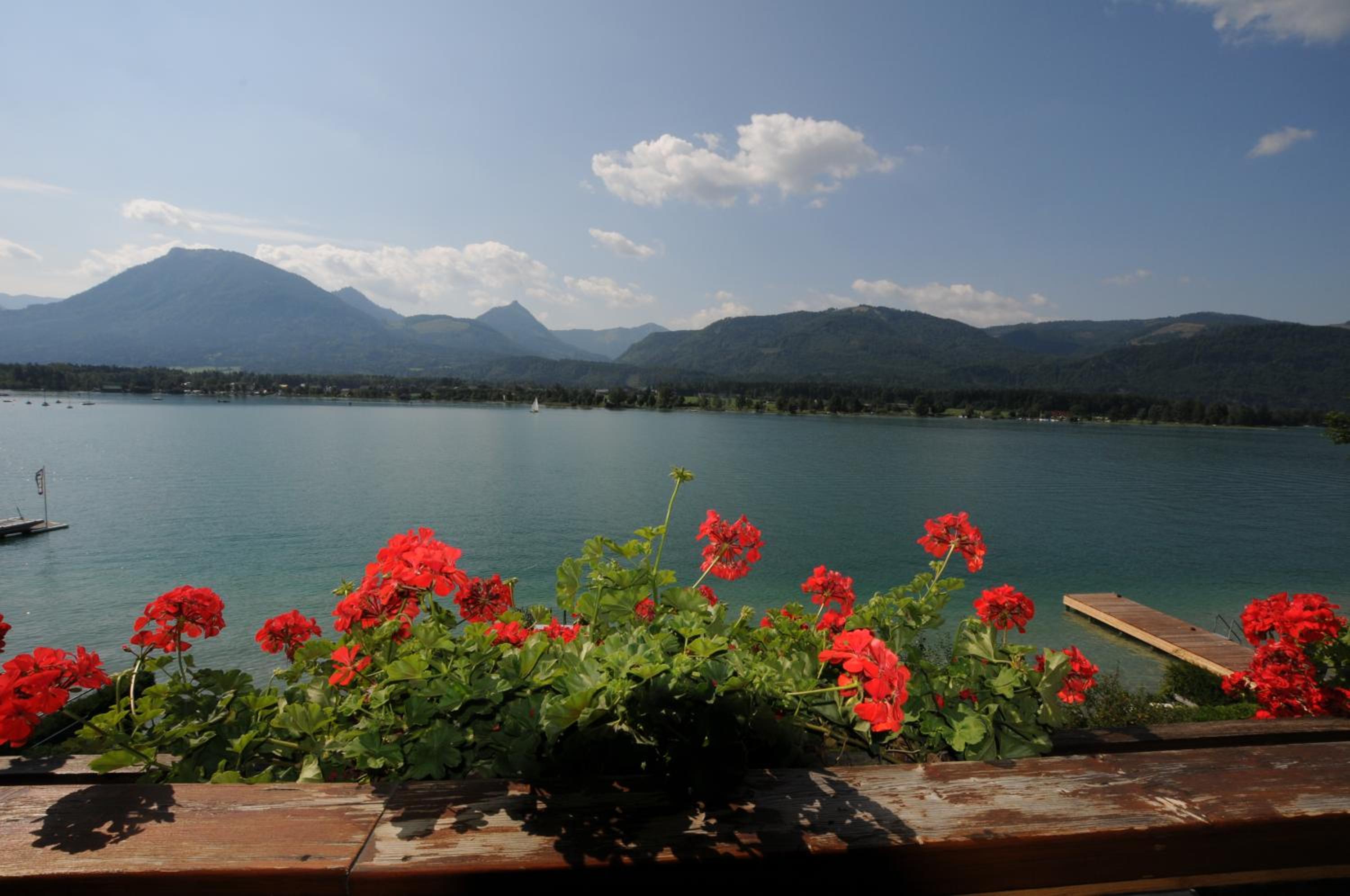 Double Room with Balcony and Lake View photo 3
