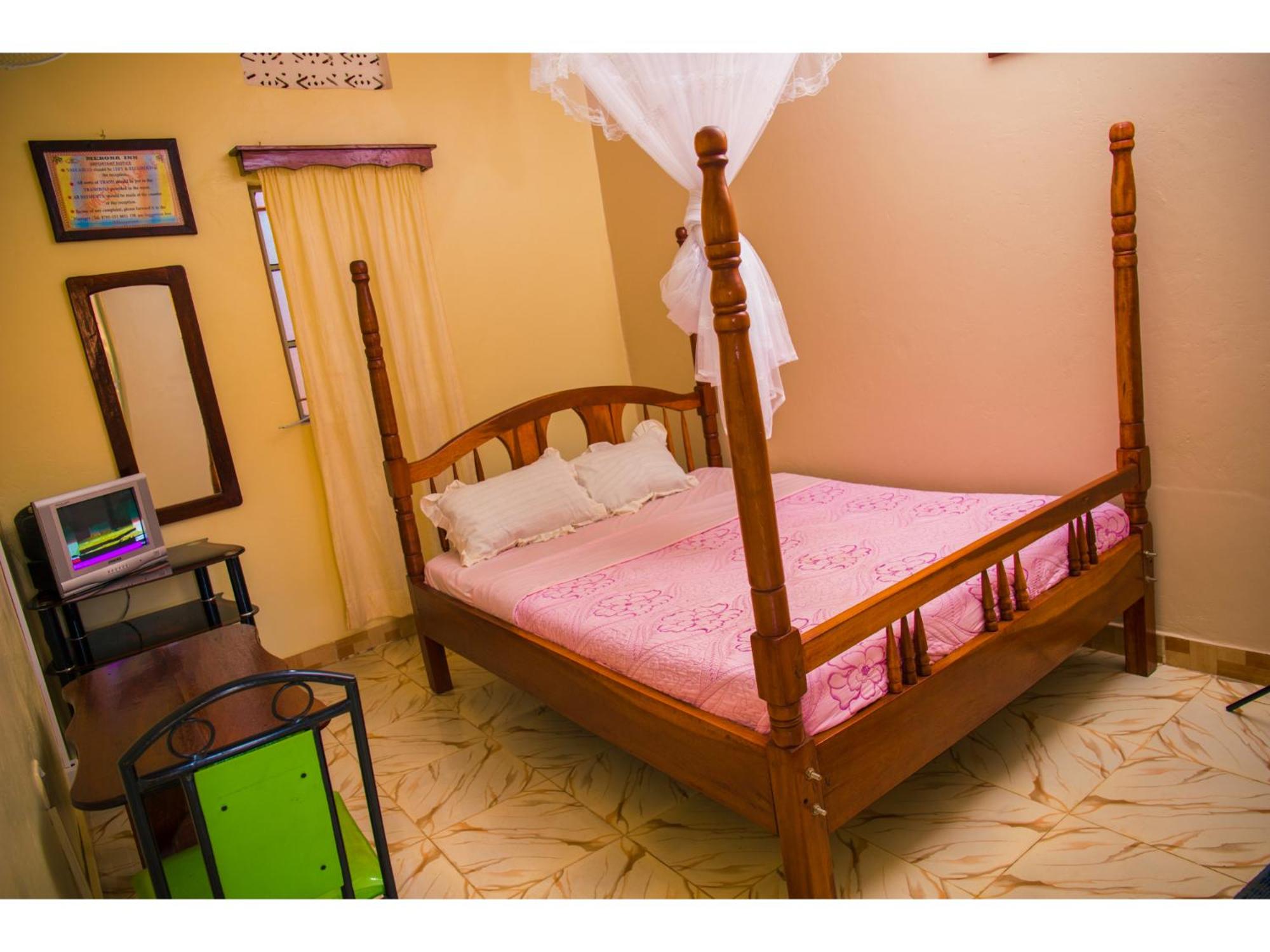 Standard Double Room - Photo 7