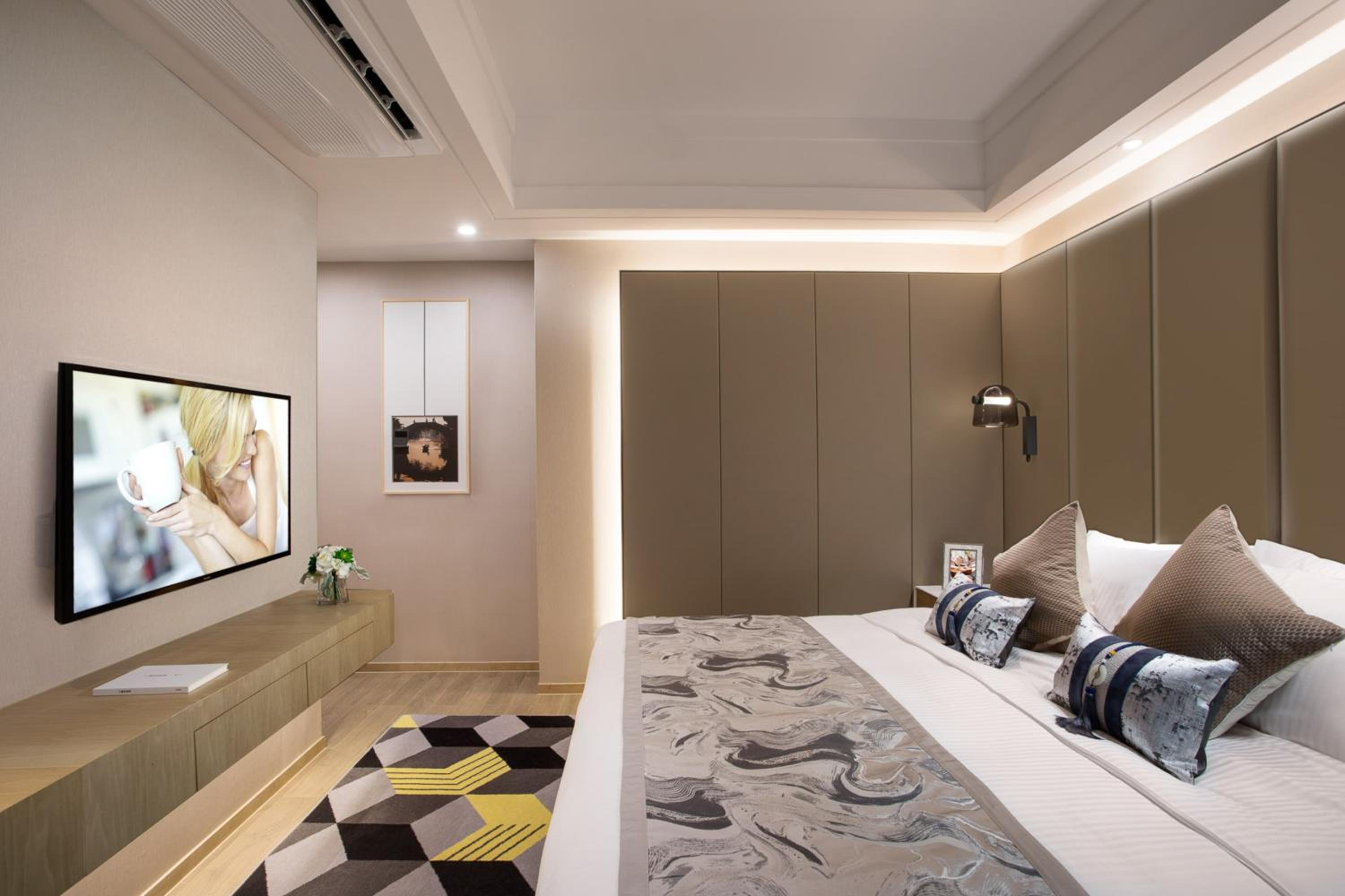 Two Bedroom Premier photo 1