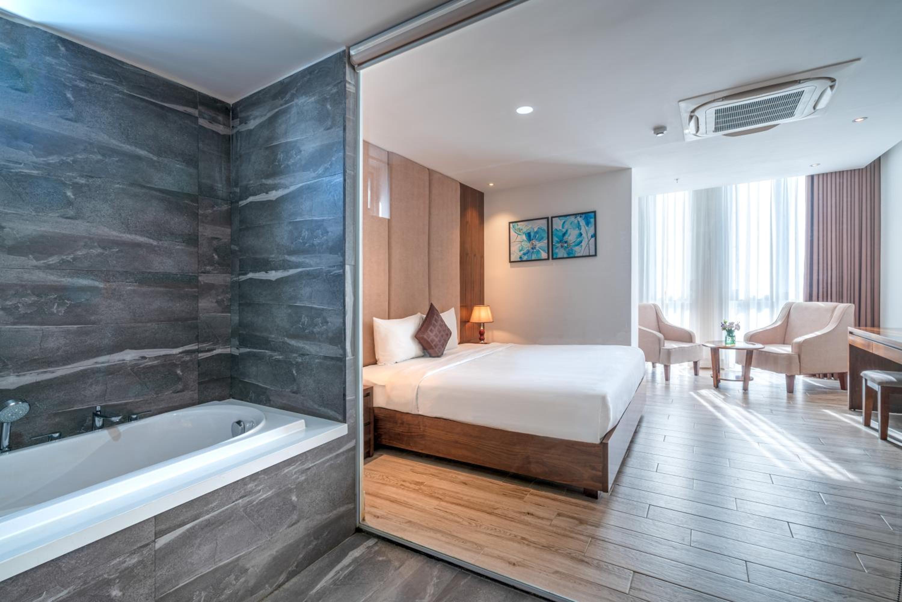 Suite photo 2