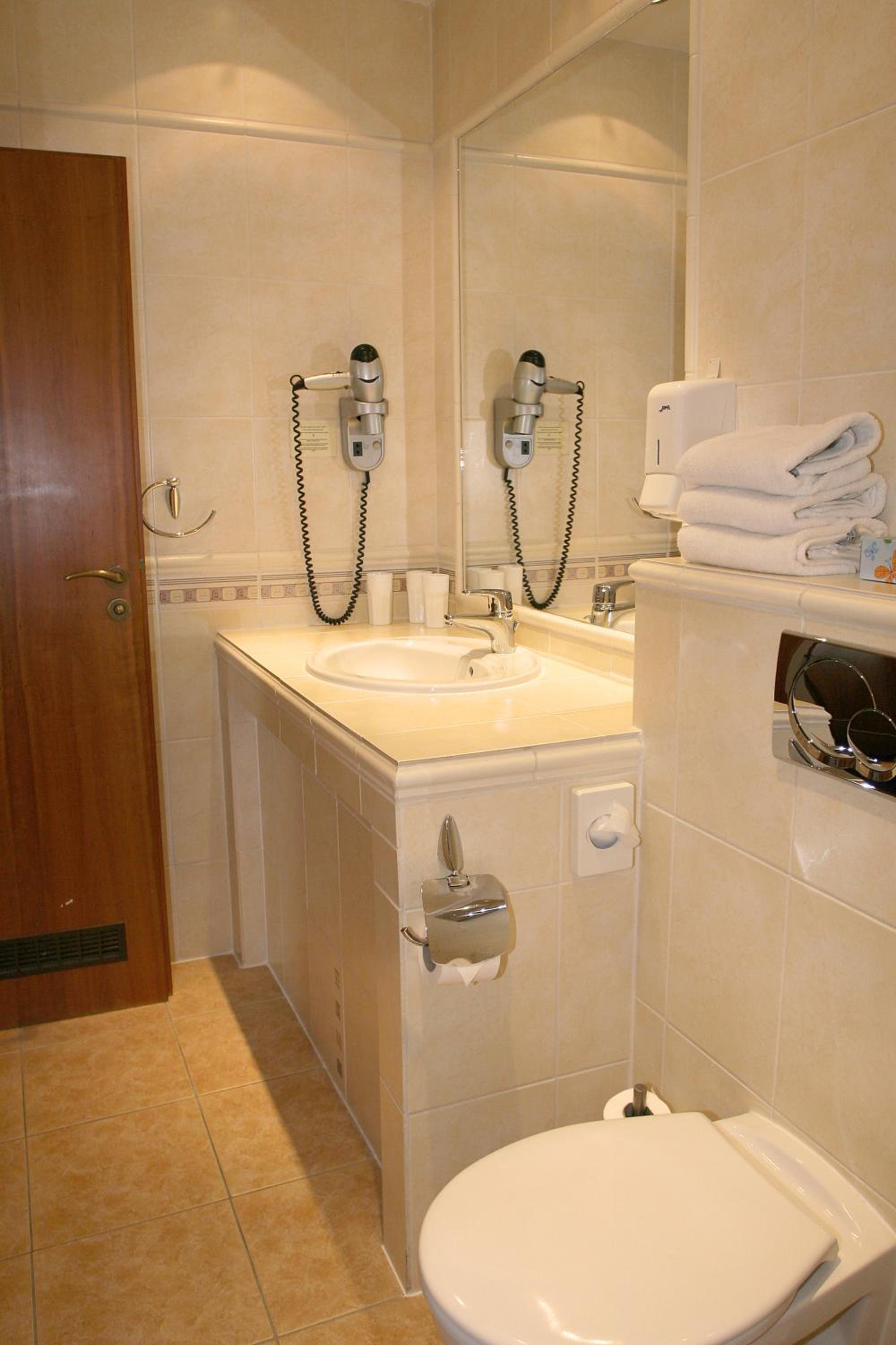 Triple Room with Balcony photo 3