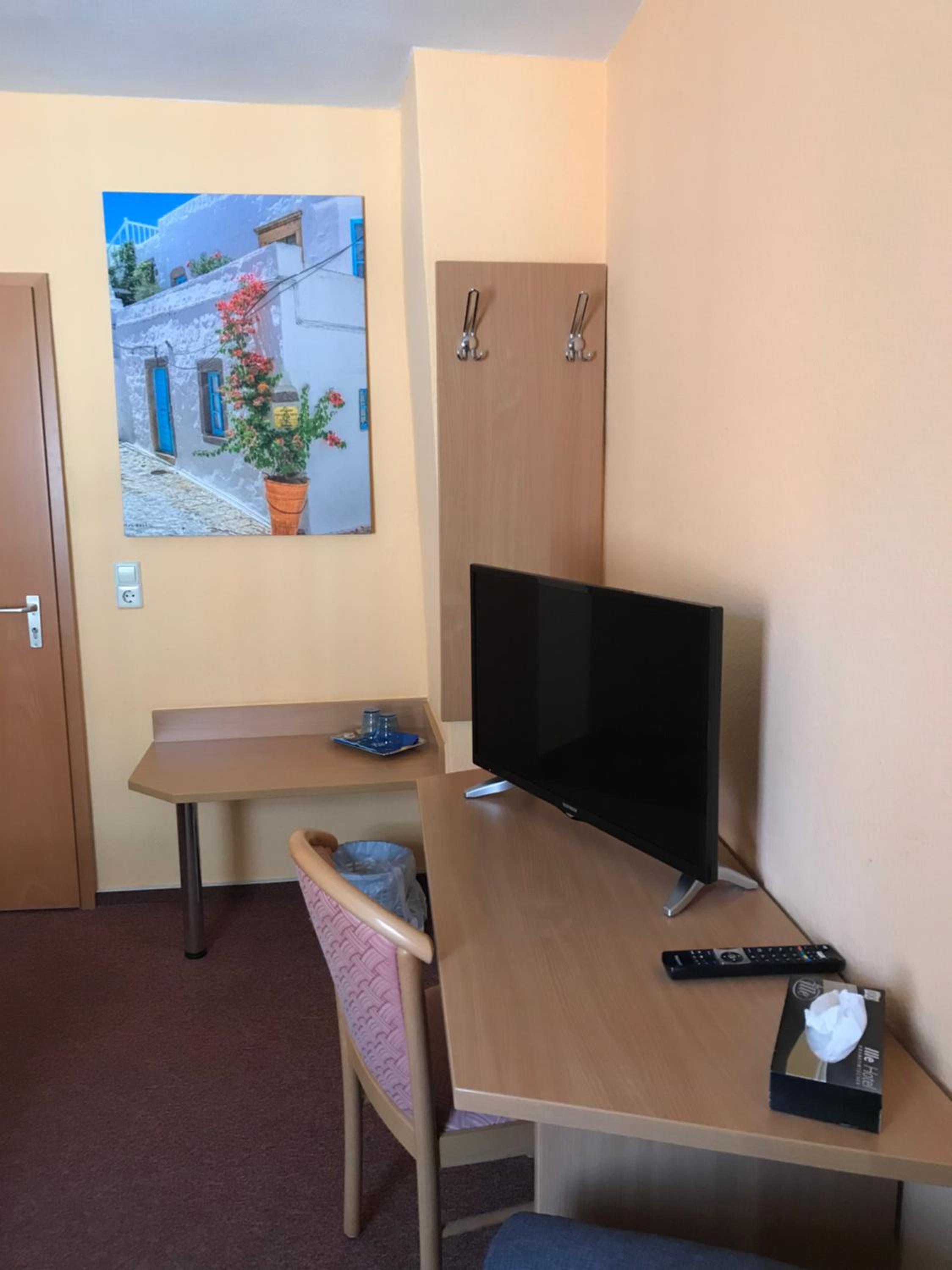 Double Room with Private Bathroom photo 3