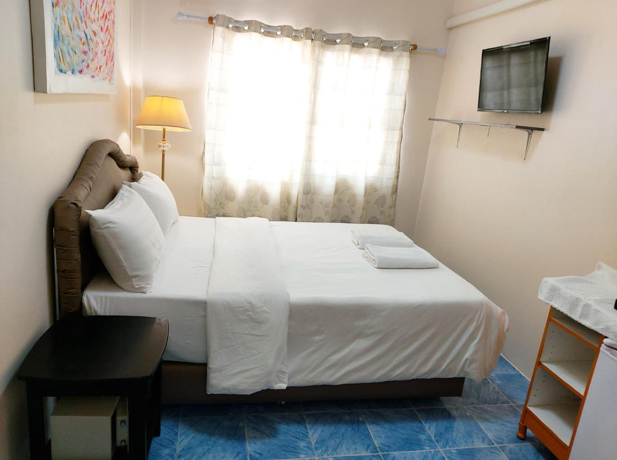 Queen Room photo 3