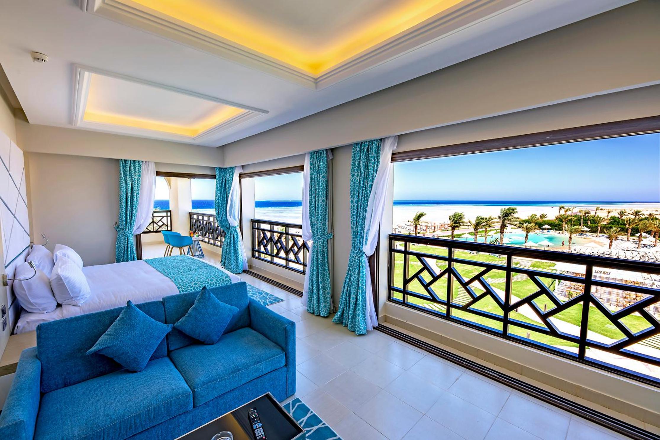 Gravity Suite Sea View photo 2
