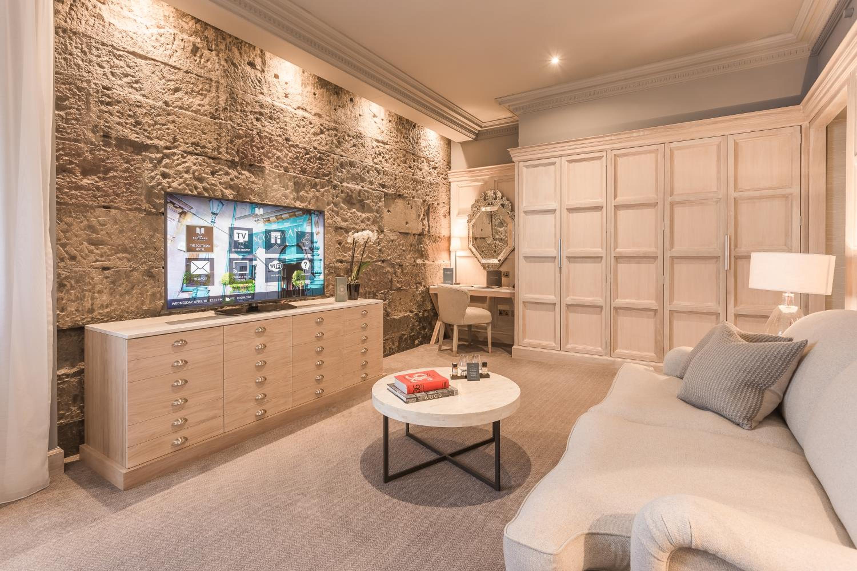 Feature Twin or Double Room