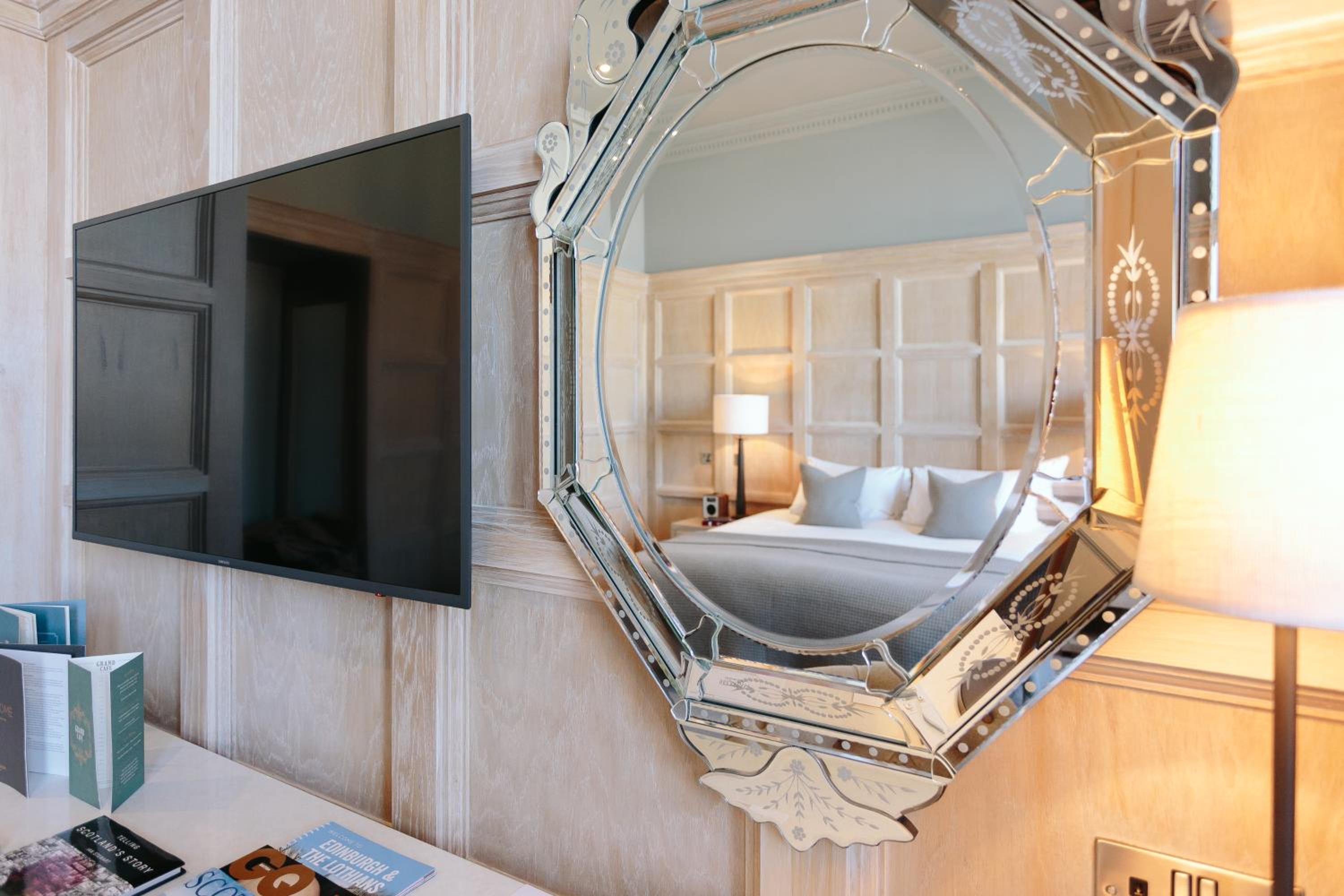 Director Twin or Double Room City View