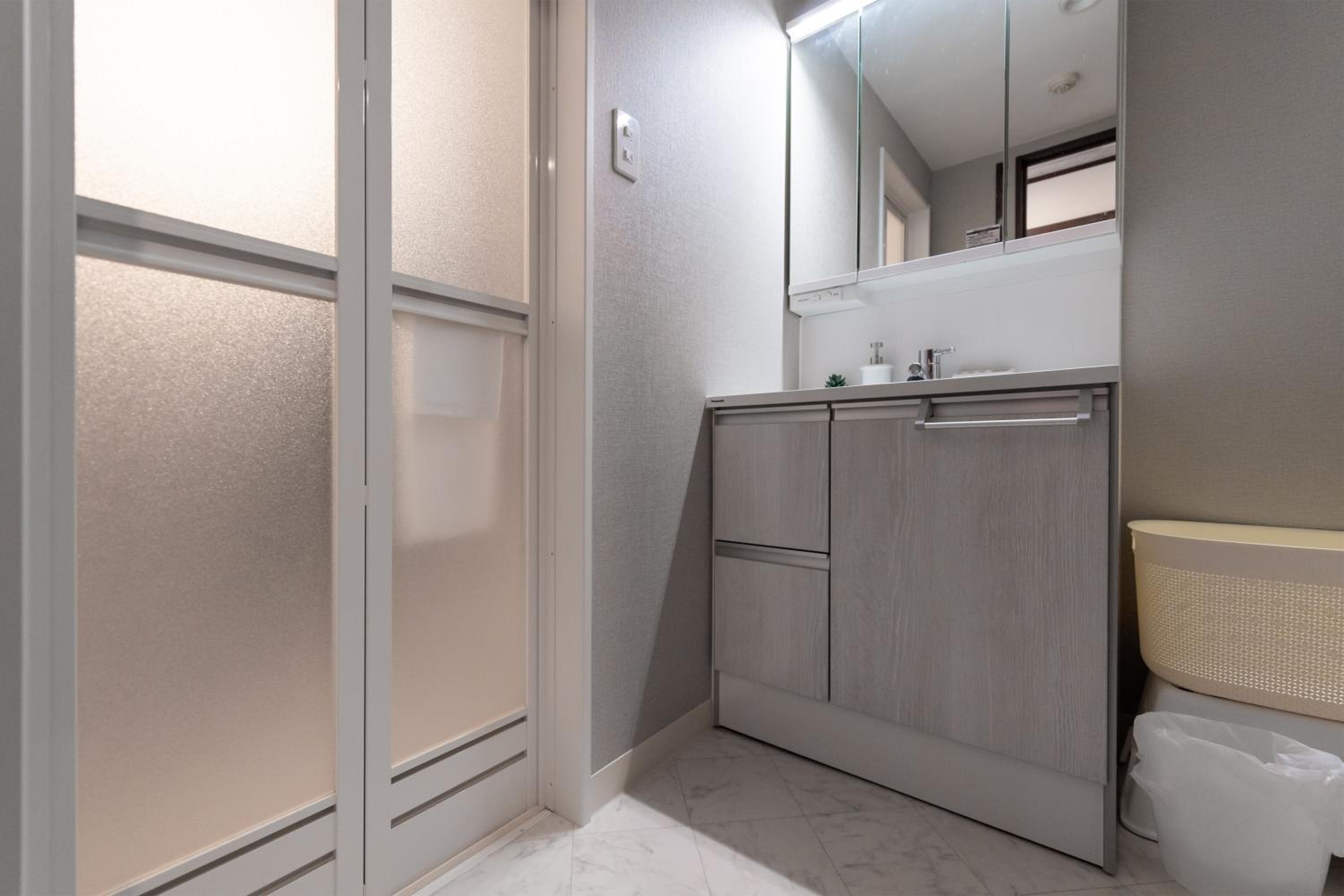 Four-Bedroom Apartment (No Dog) - Photo 9