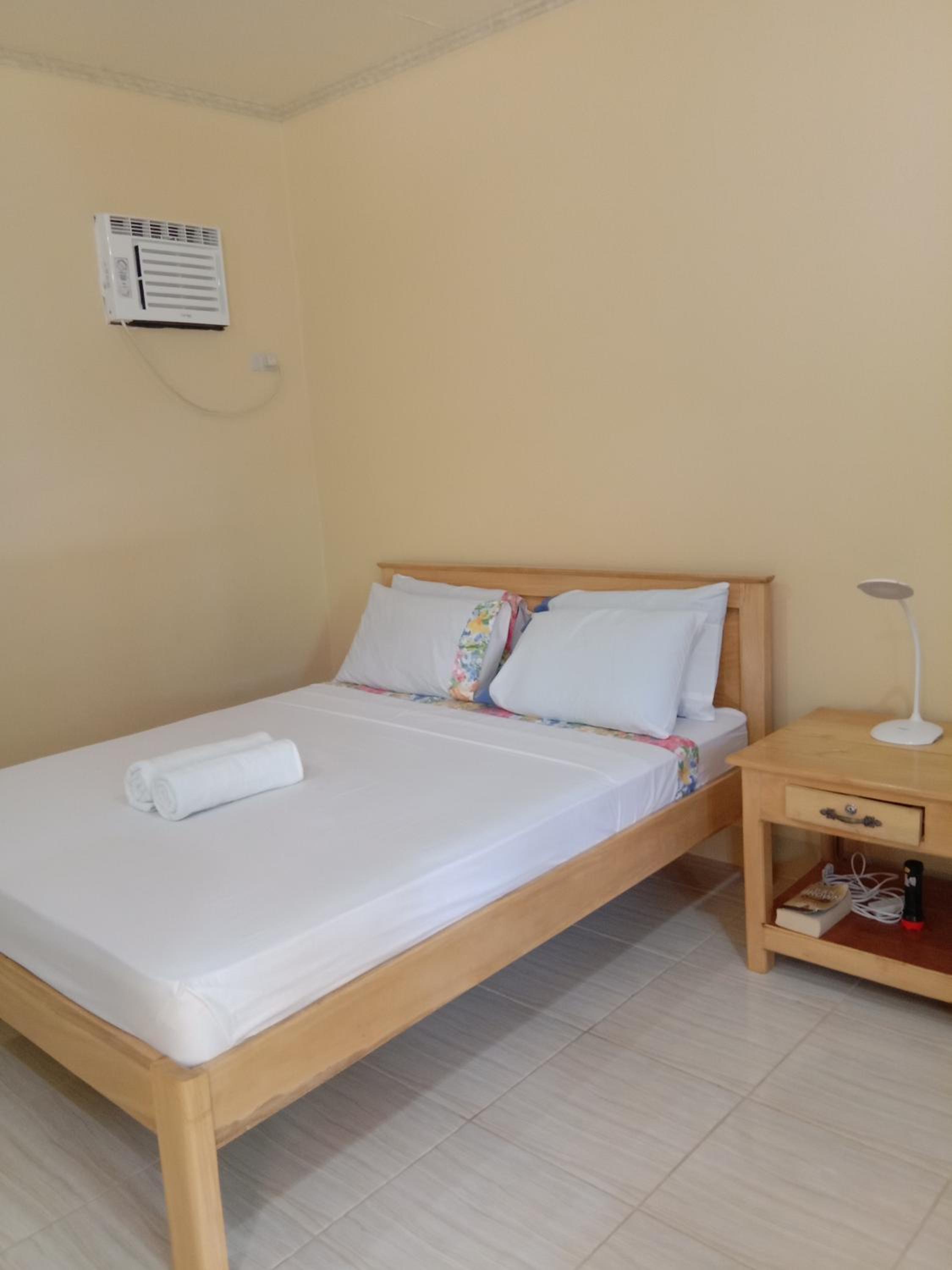 Standard Double Room - Photo 8