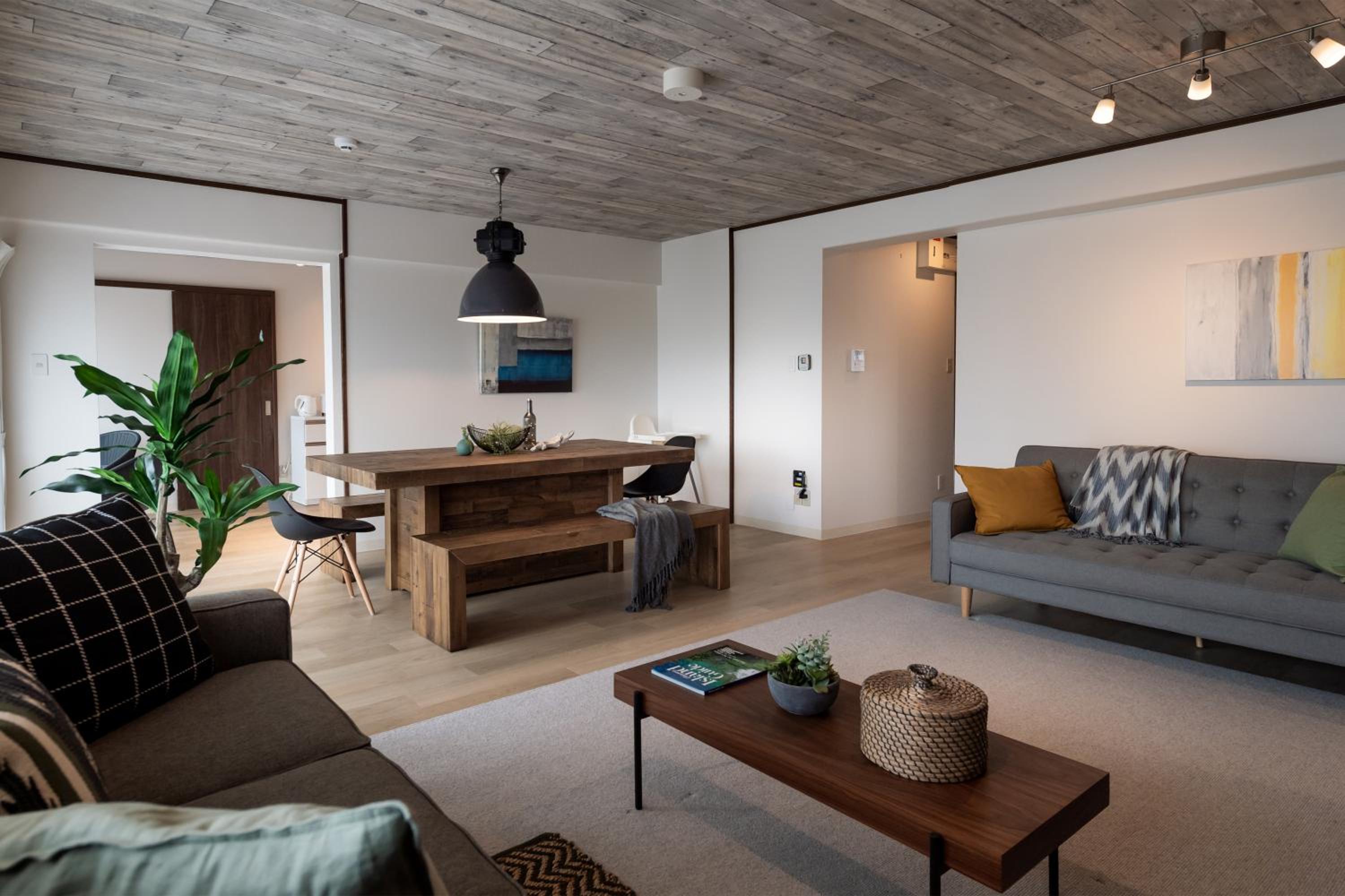 Four-Bedroom Apartment (No Dog) - Photo 38