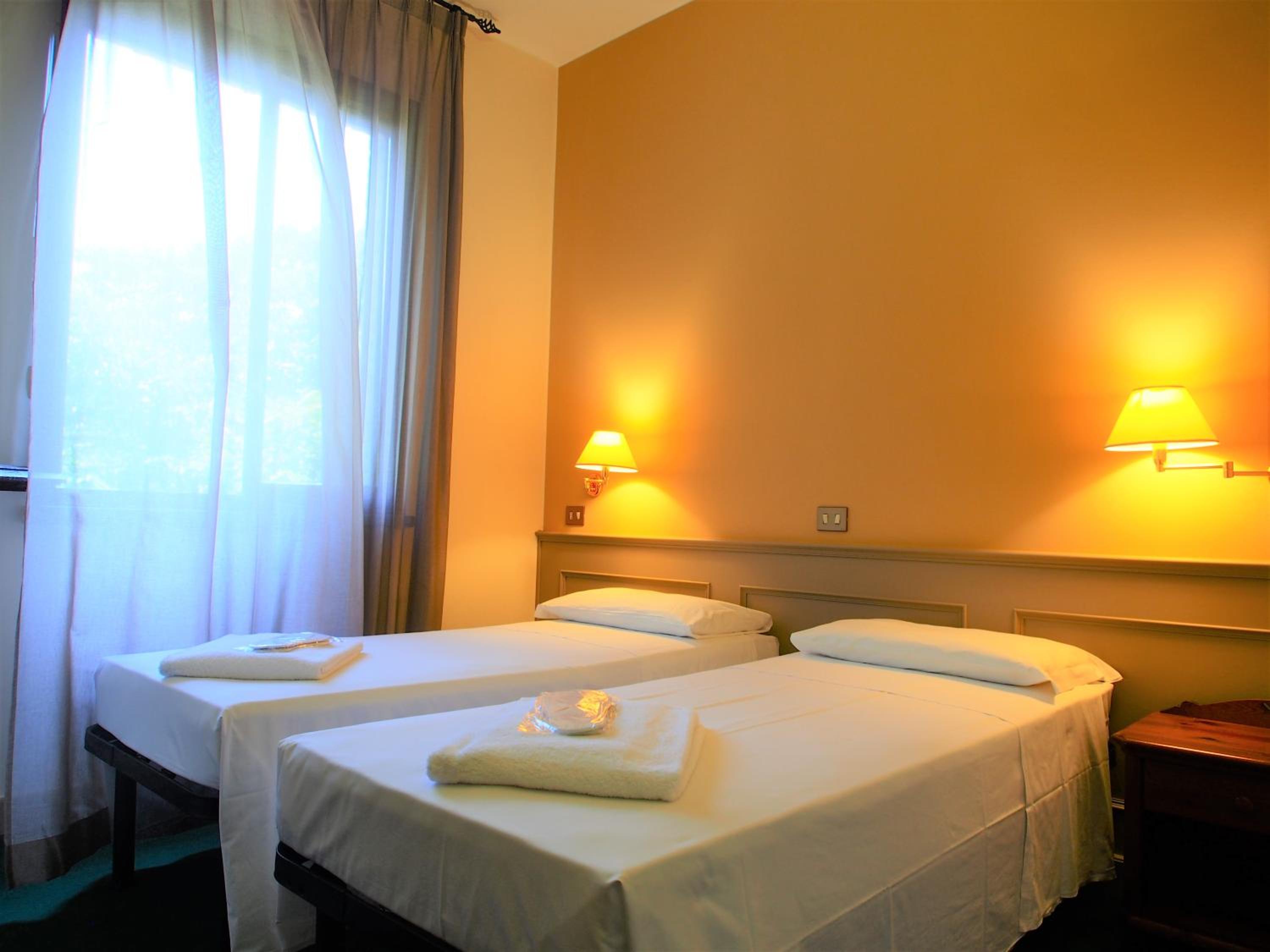 Twin Room photo 2