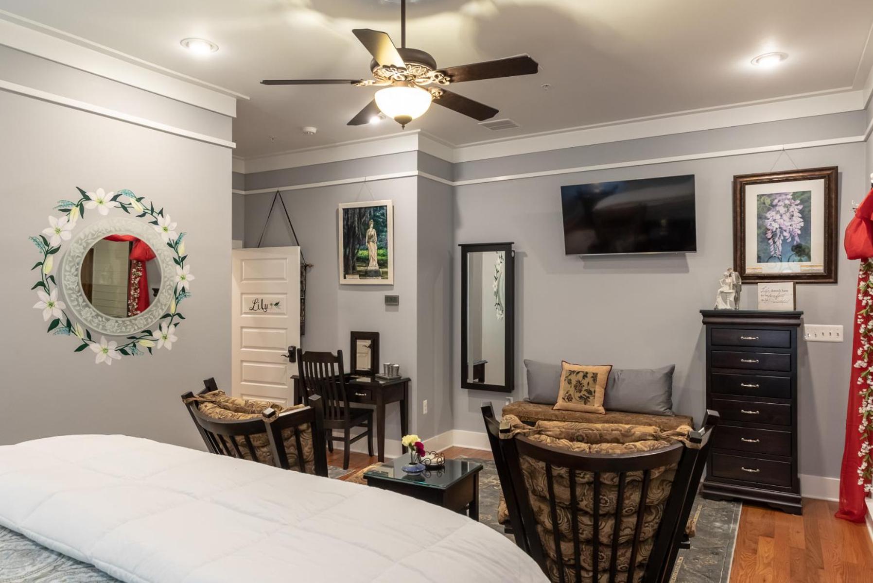 King Room with Balcony photo 1