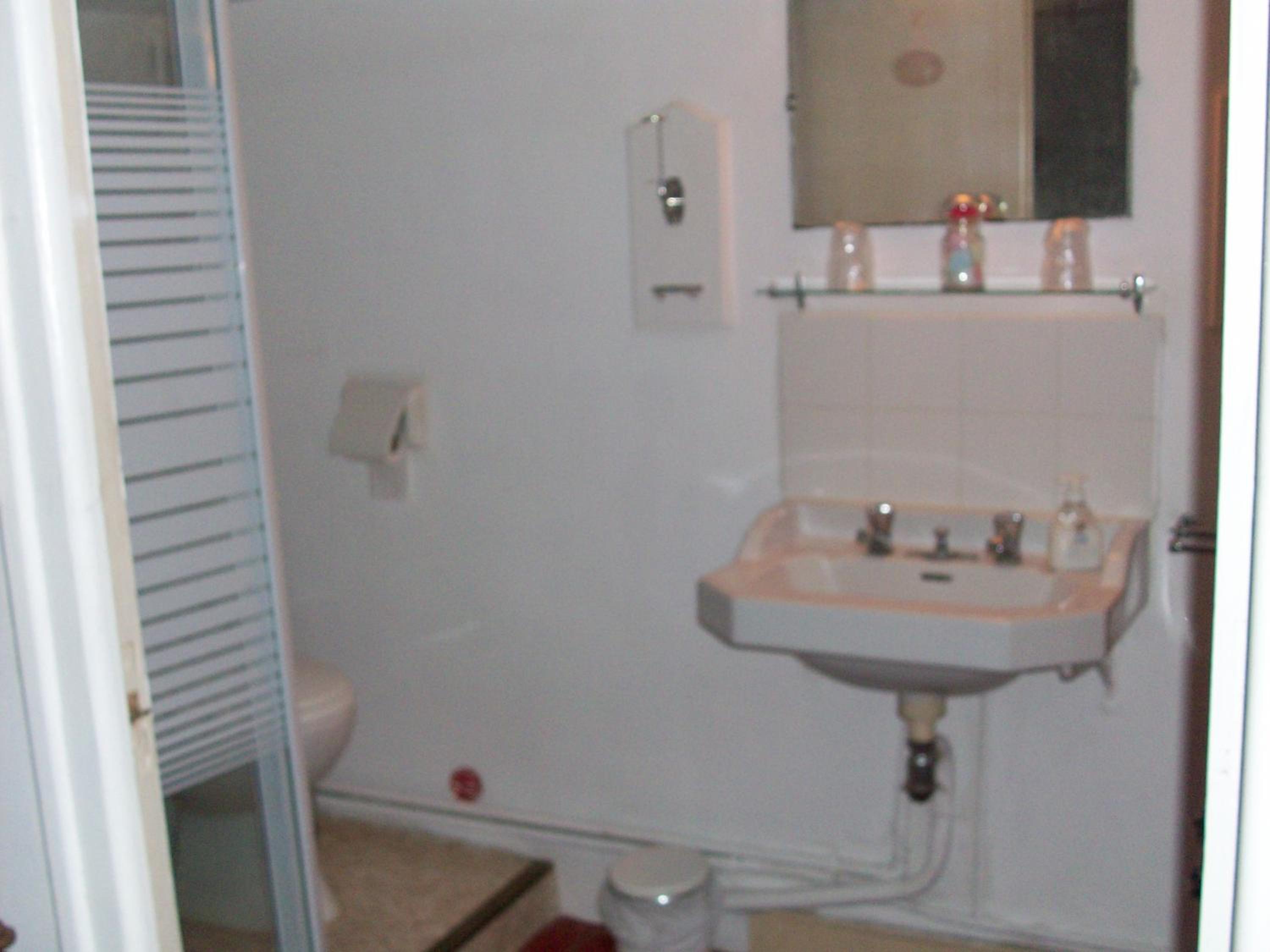 Esclamonde Family Room photo 3