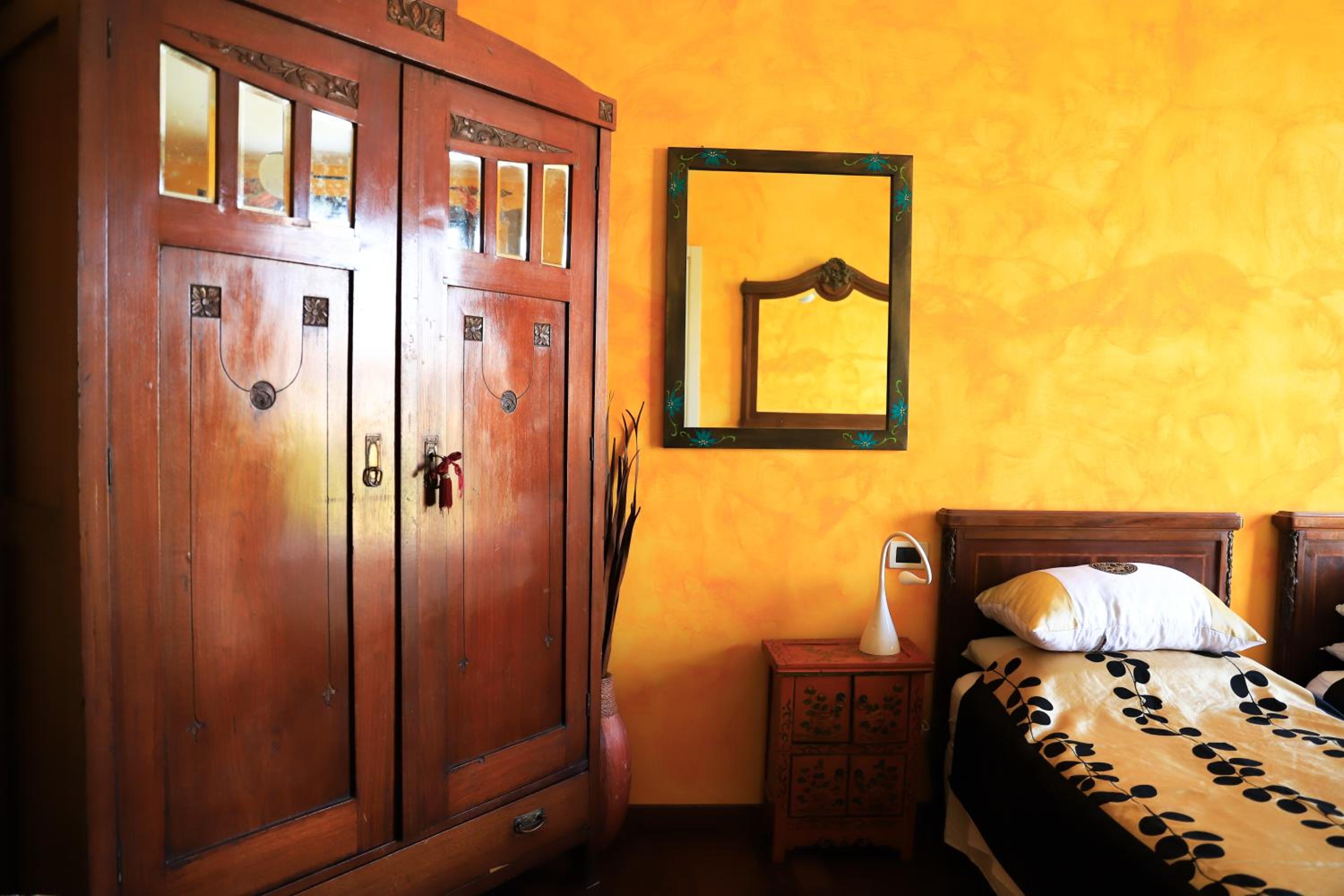 Double or Twin Room with Garden View - Photo 5