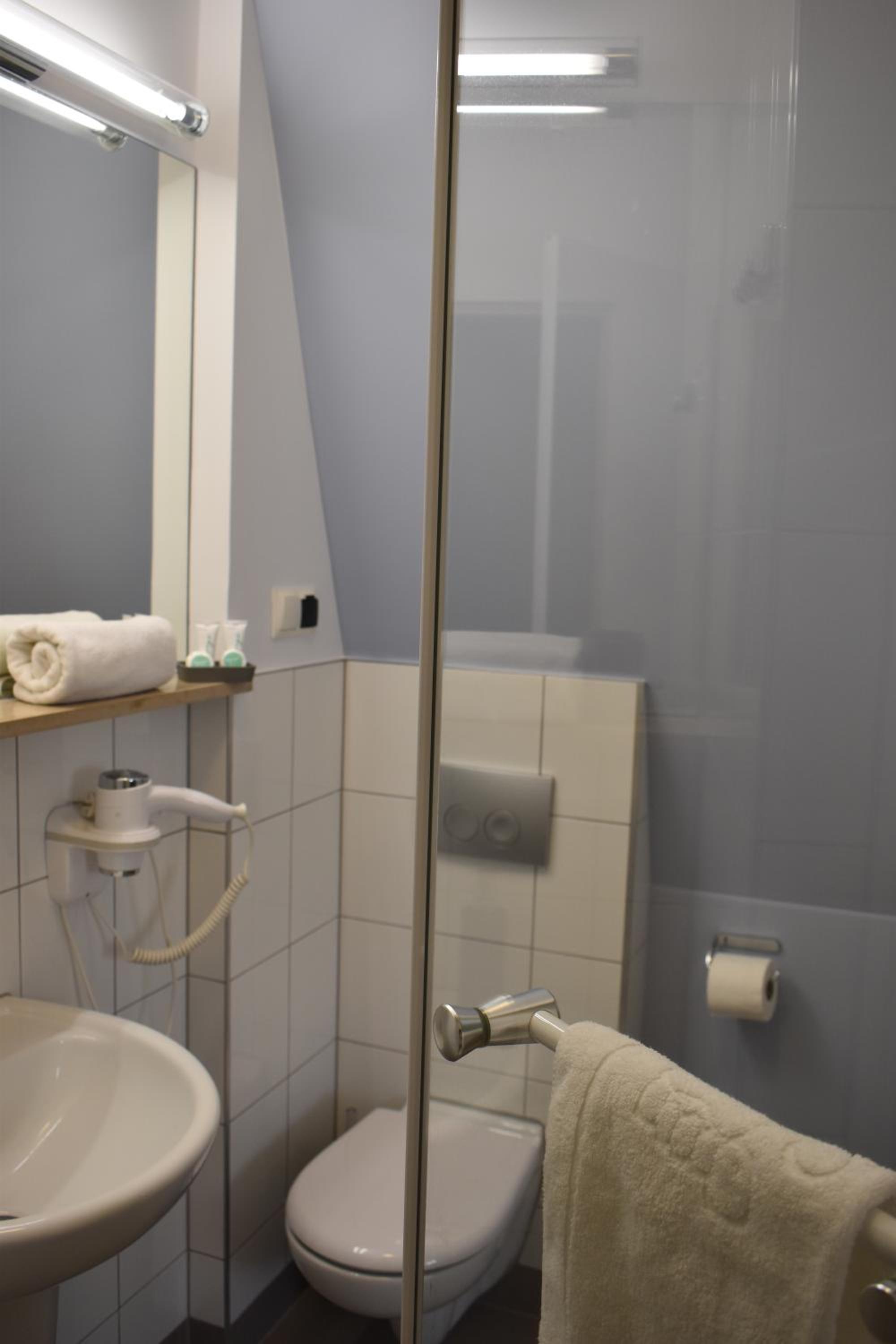 Double Room - Photo 3