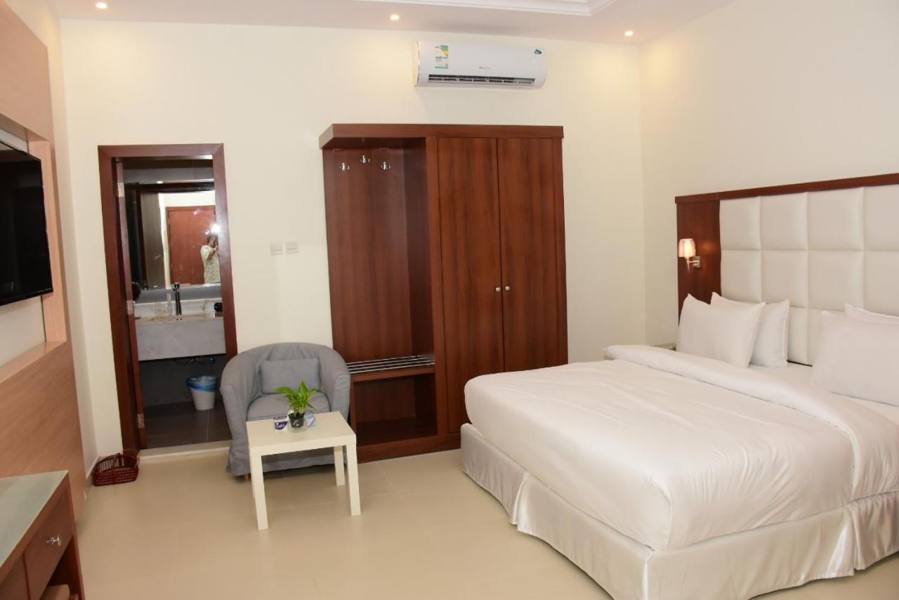 Budget Double Room photo 2