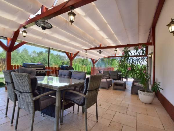 Apartment with Terrace photo 3