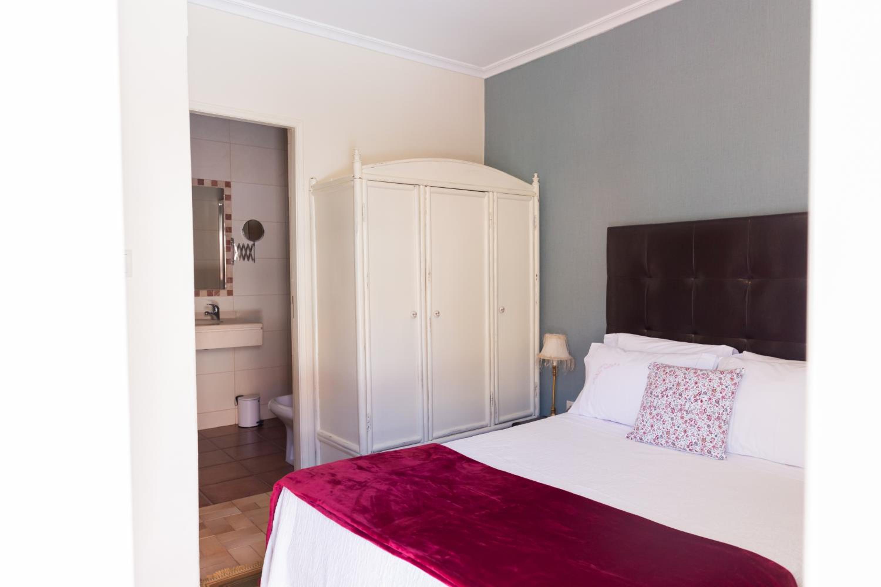 Deluxe Double Room with Balcony - Photo 1