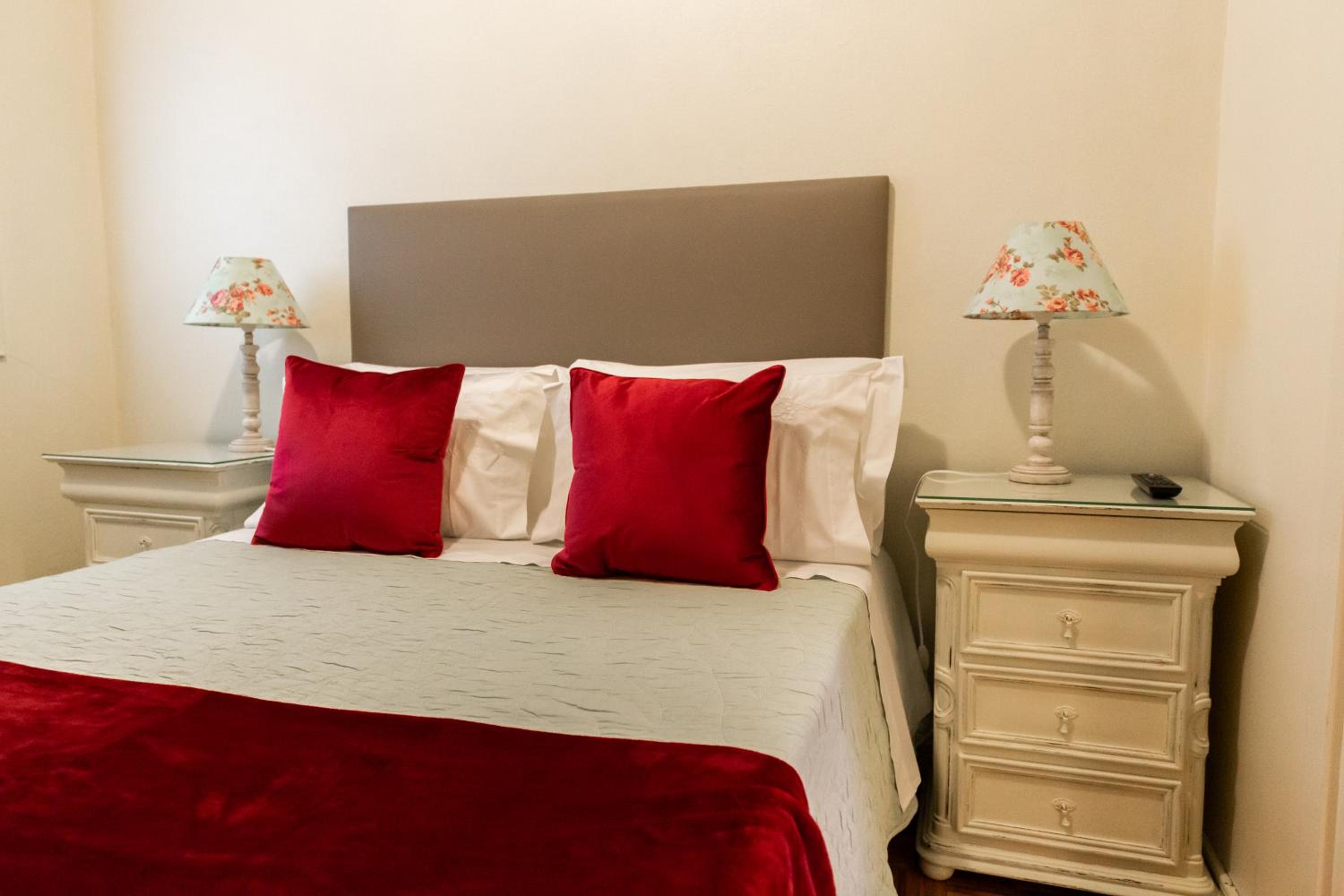 Quadruple Room - Photo 1