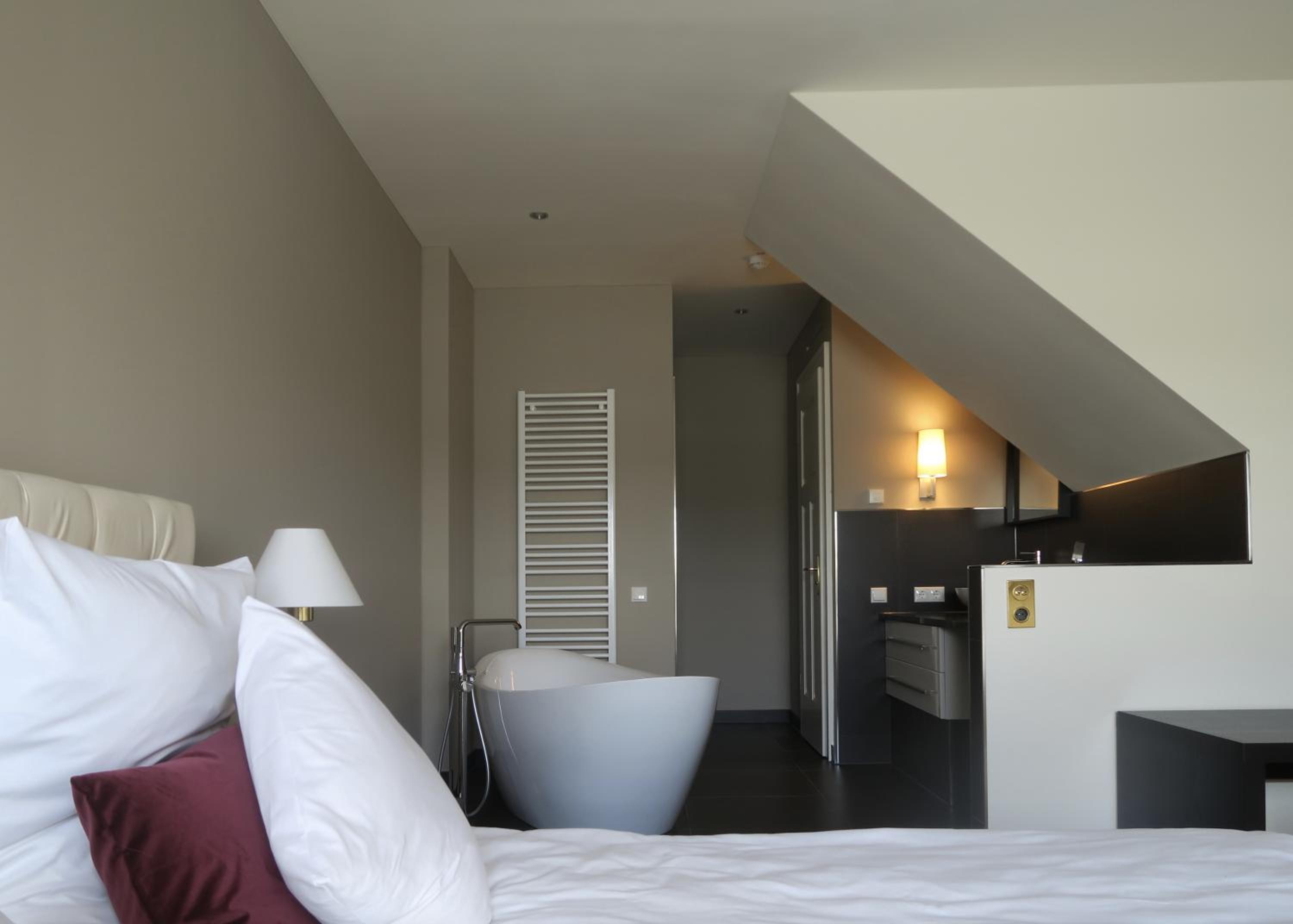 Deluxe Double Room With Bath