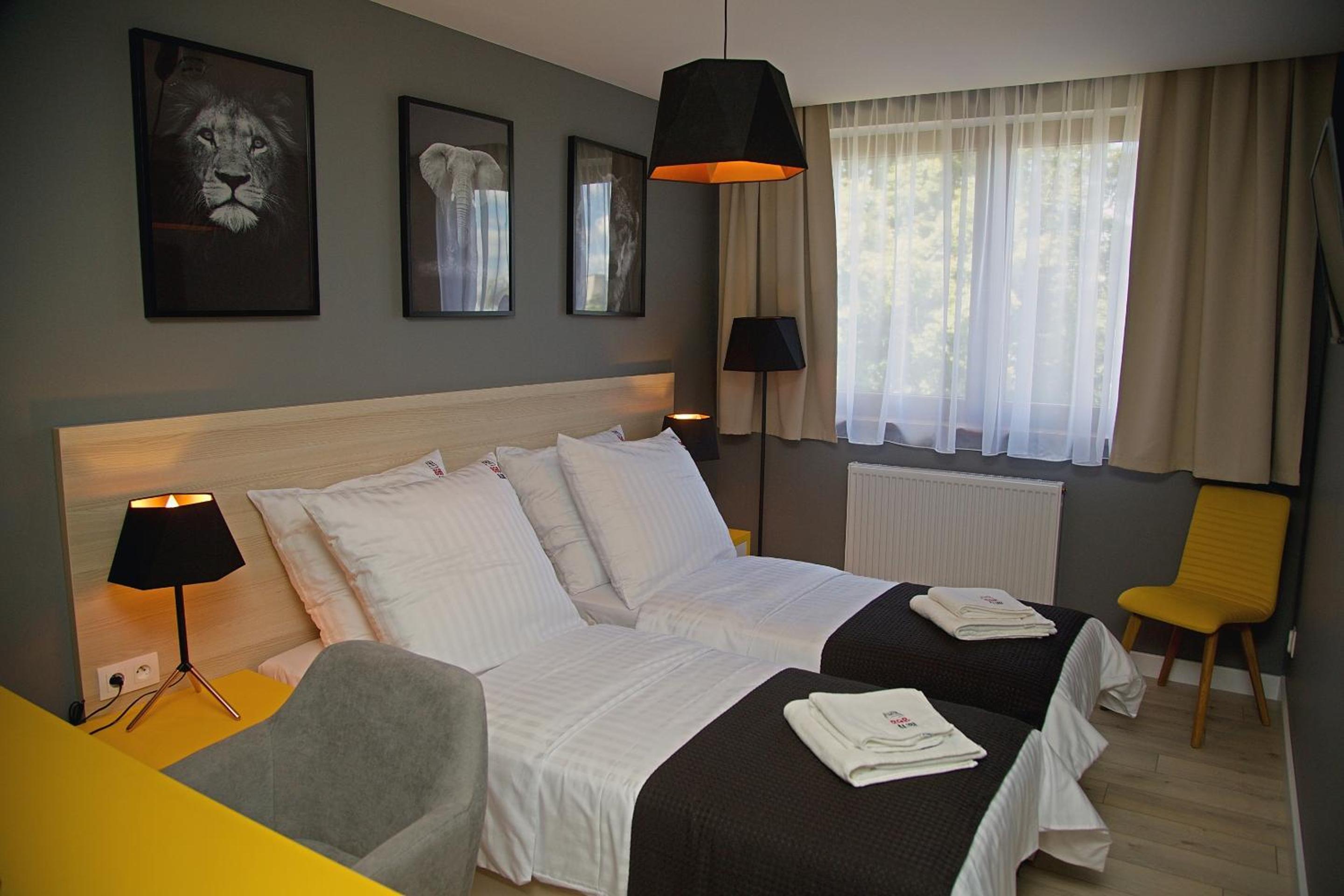 Double or Twin Room photo 3
