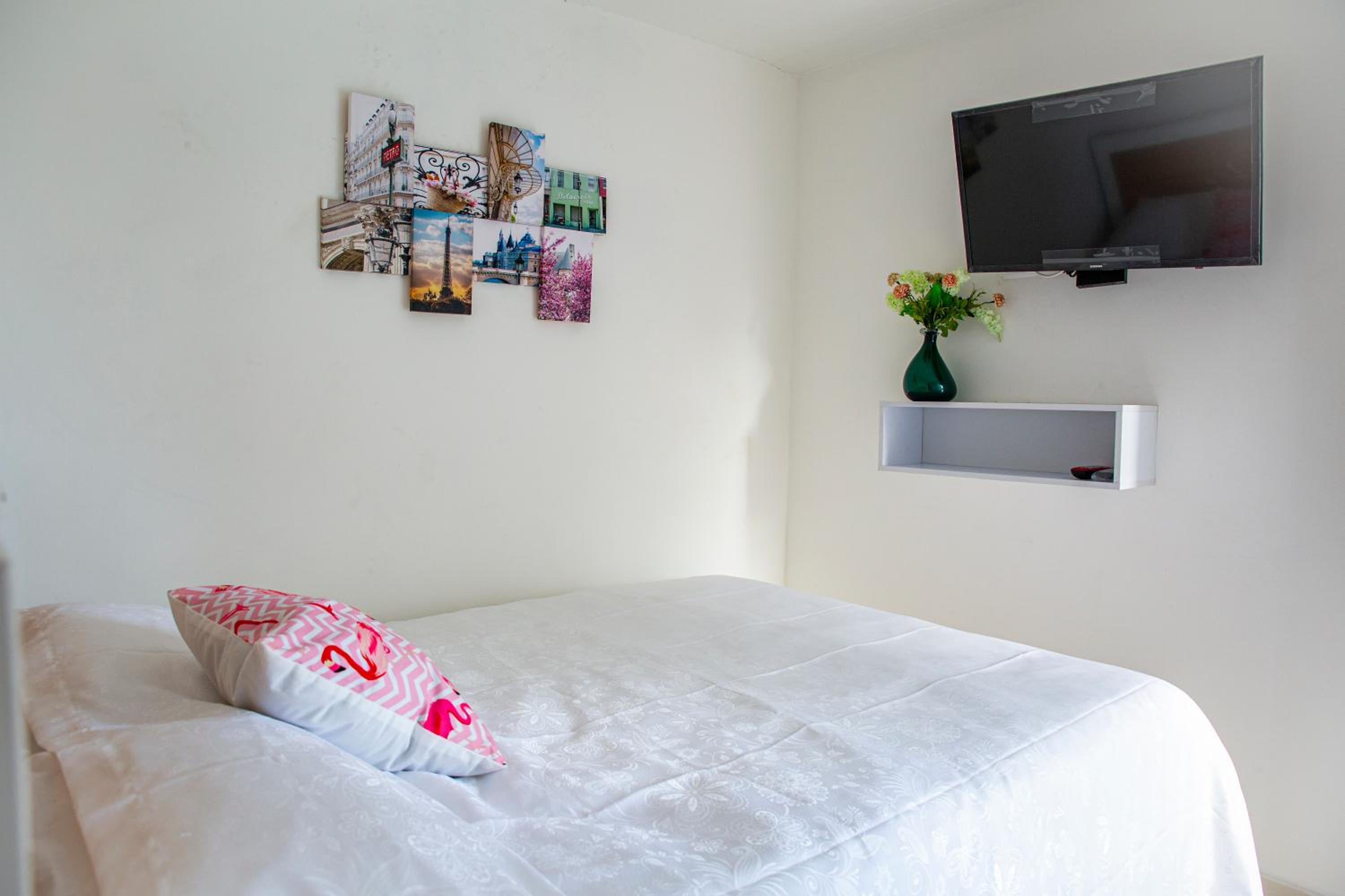 Deluxe Queen Room photo 2