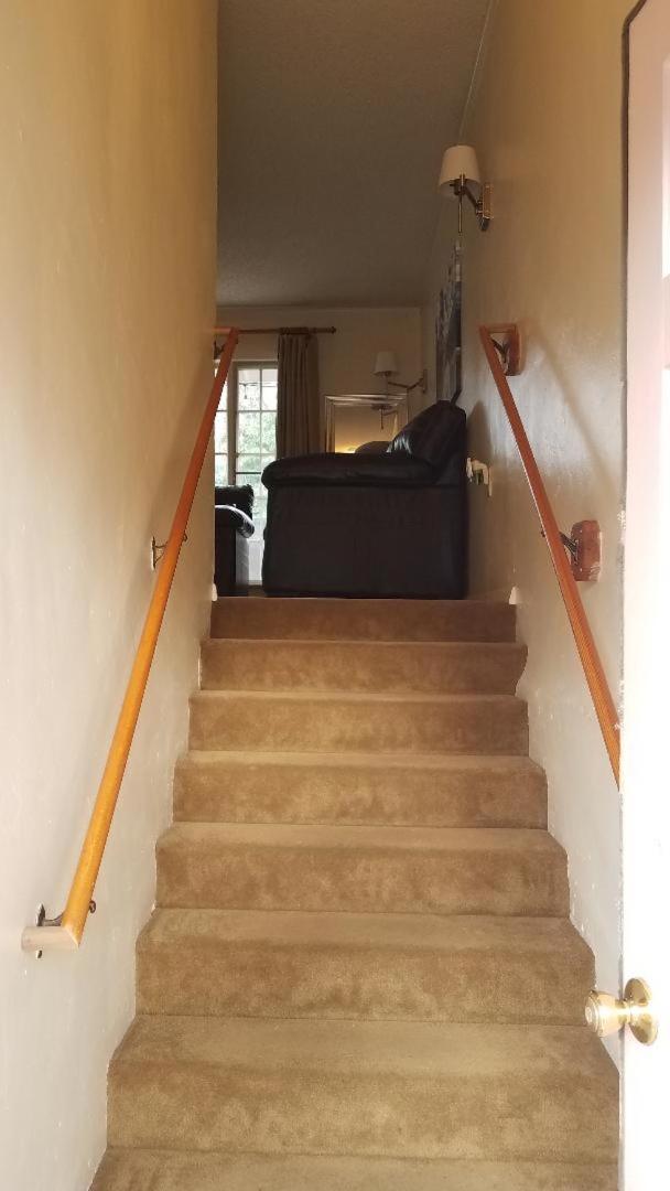 One-Bedroom House - Photo 26