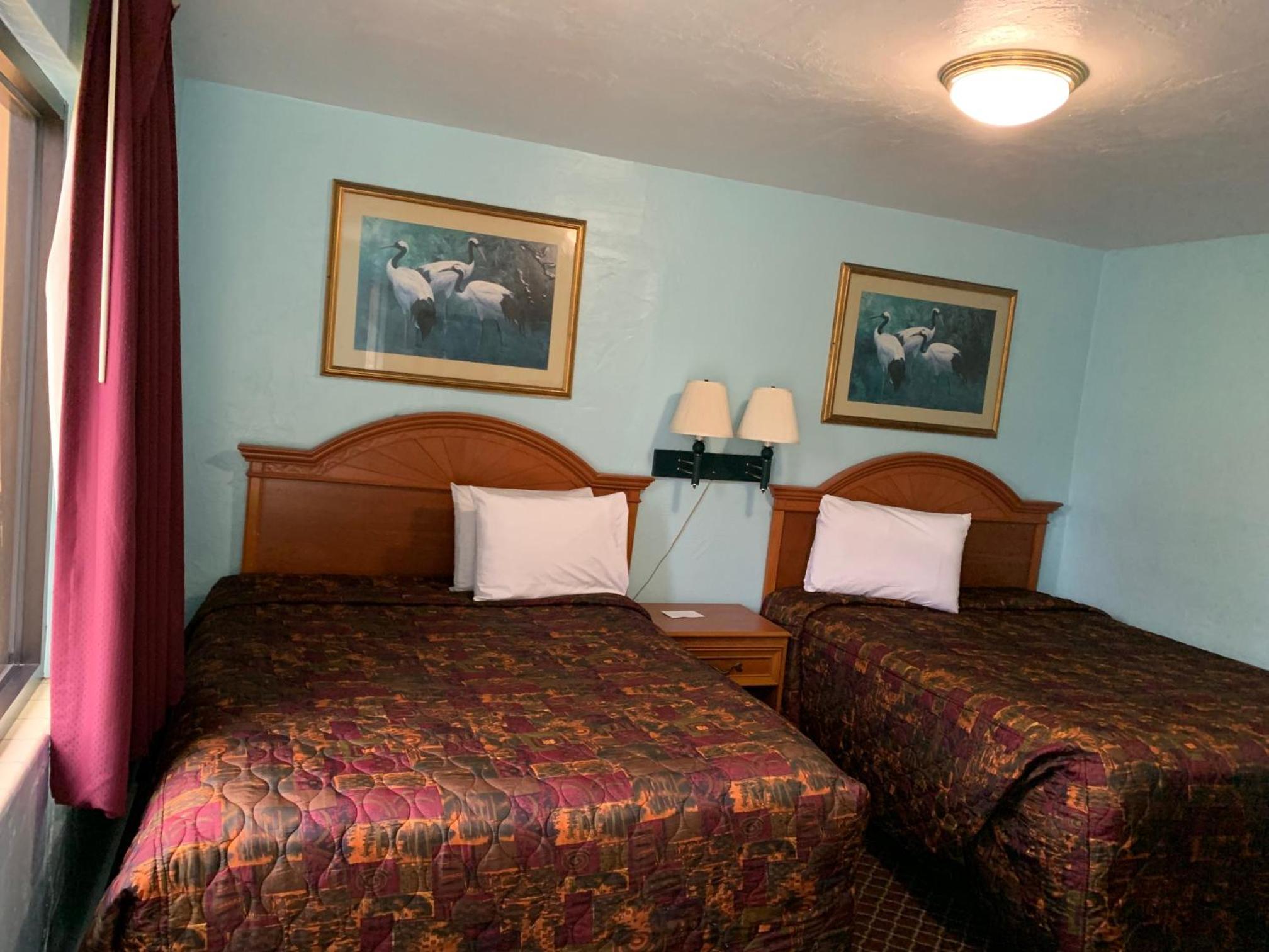 Double Room with Two Double Beds - Non-Smoking