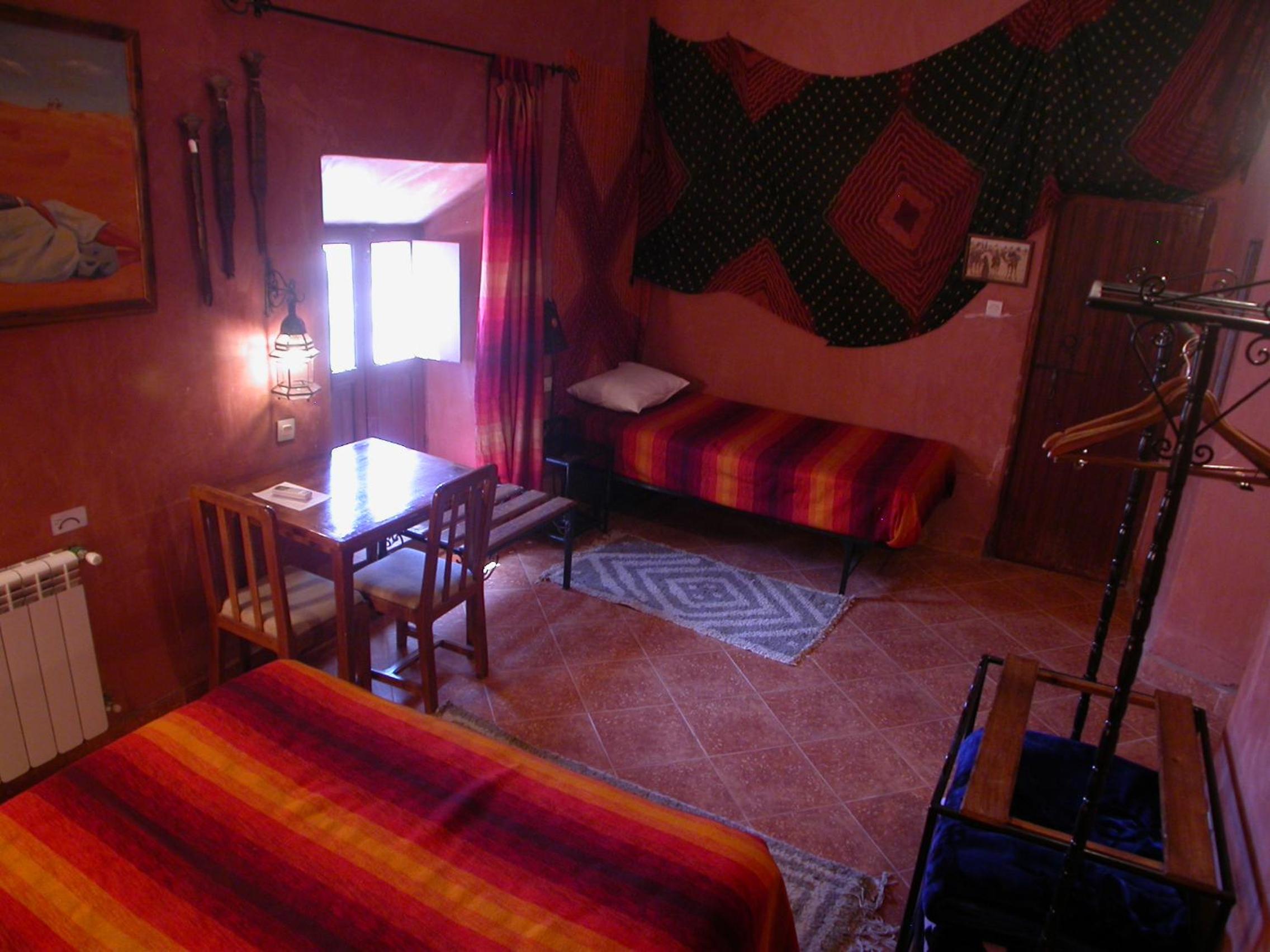 Double Room with Extra Bed - Photo 1