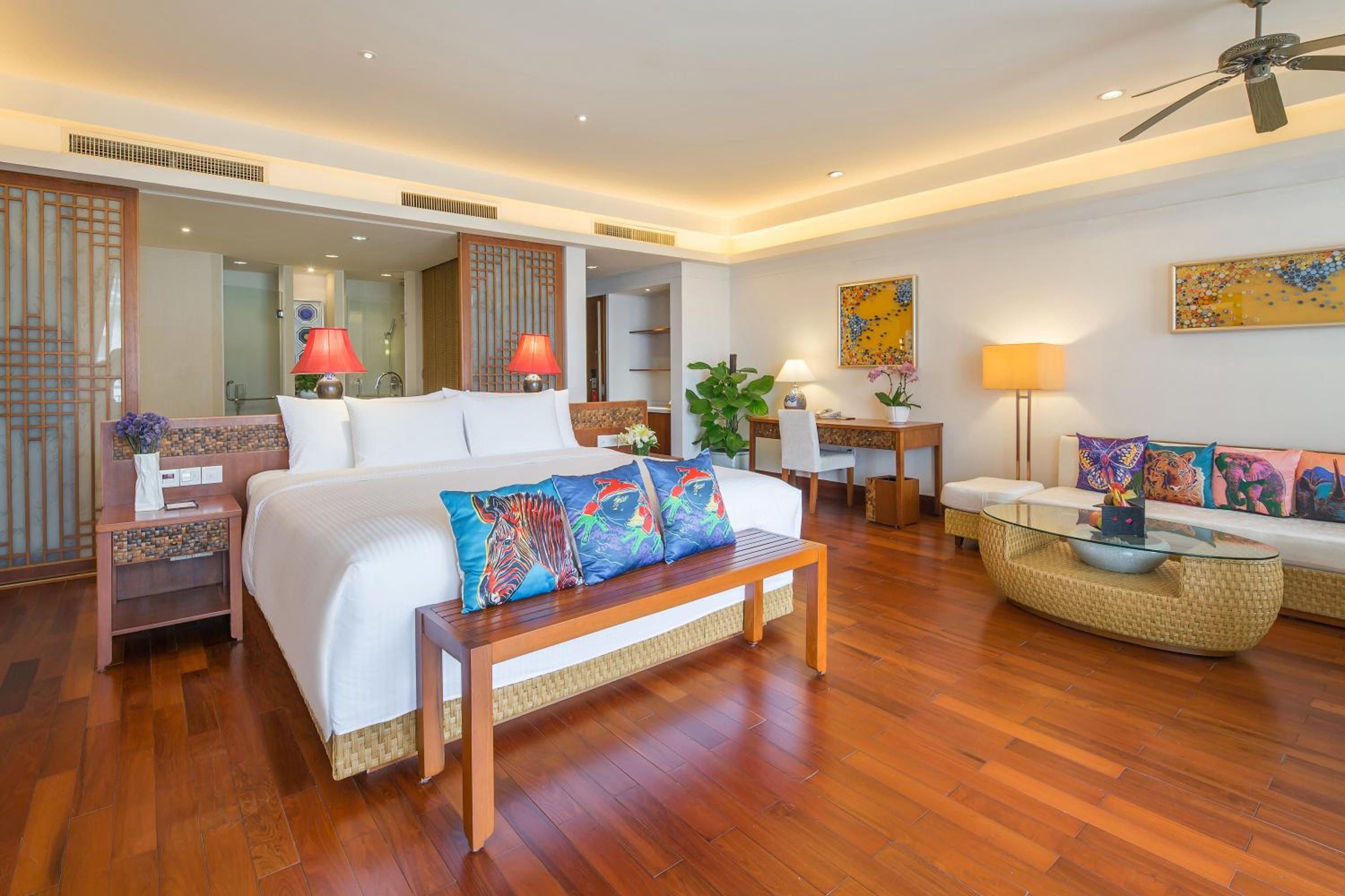 Grand Deluxe Room