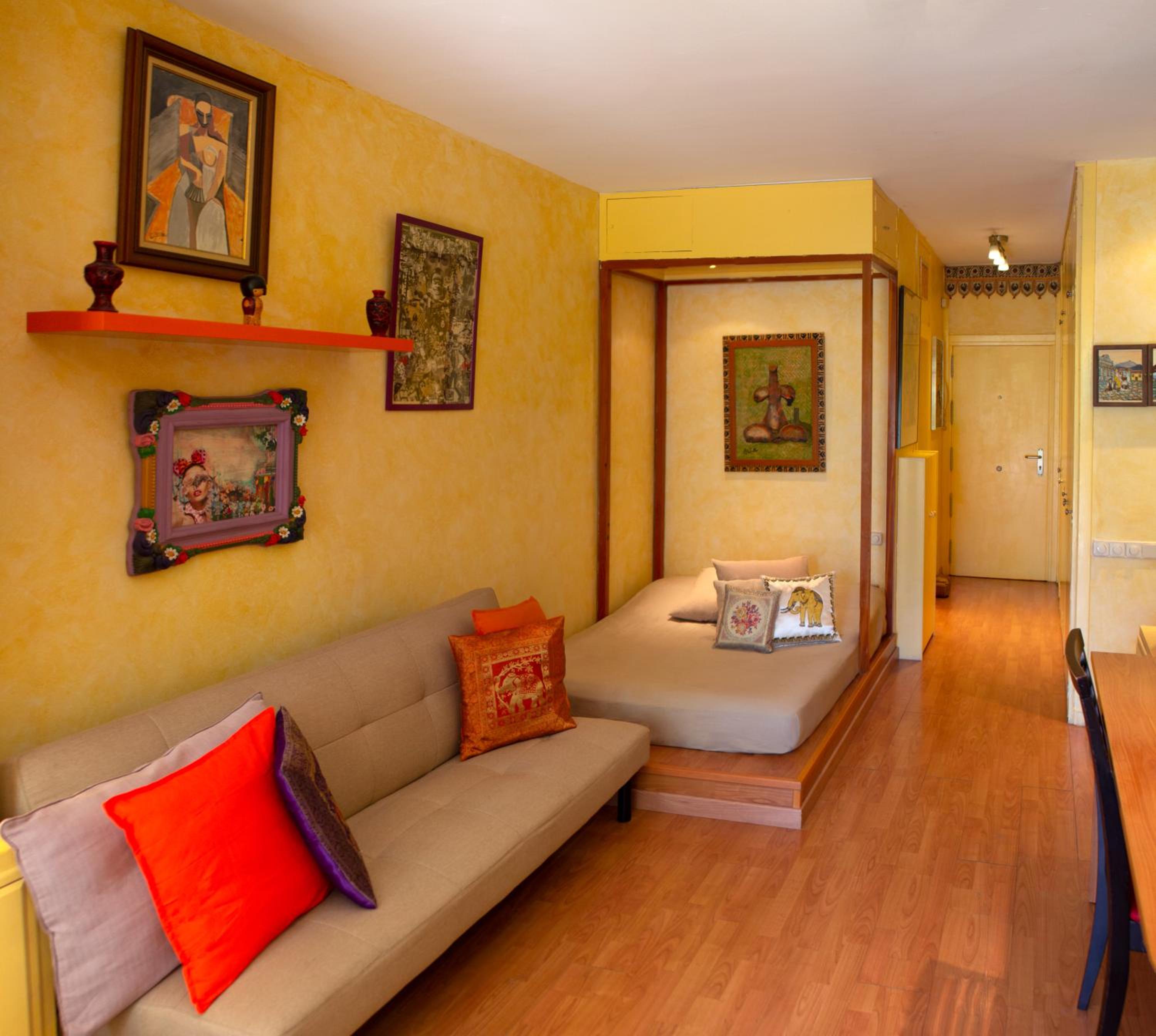 Studio Apartment - Photo 9