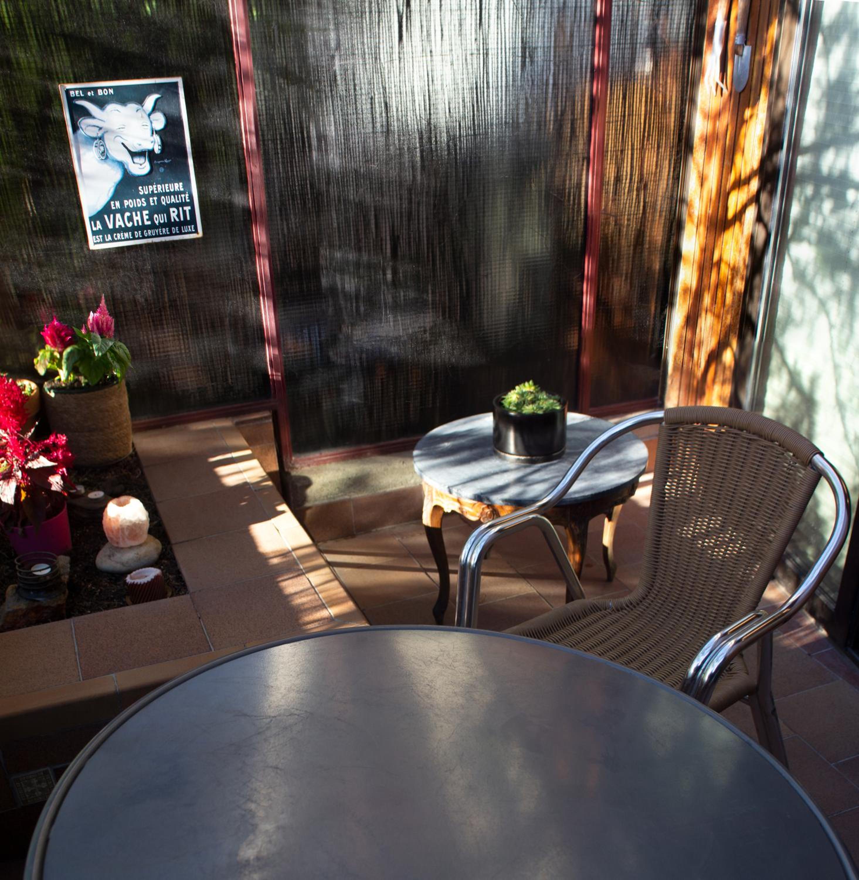 Studio Apartment - Photo 34