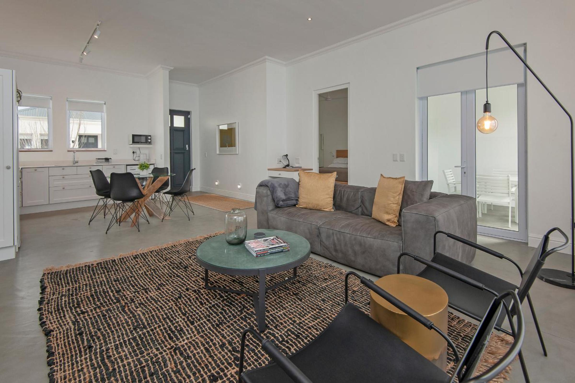 Apartment photo 1