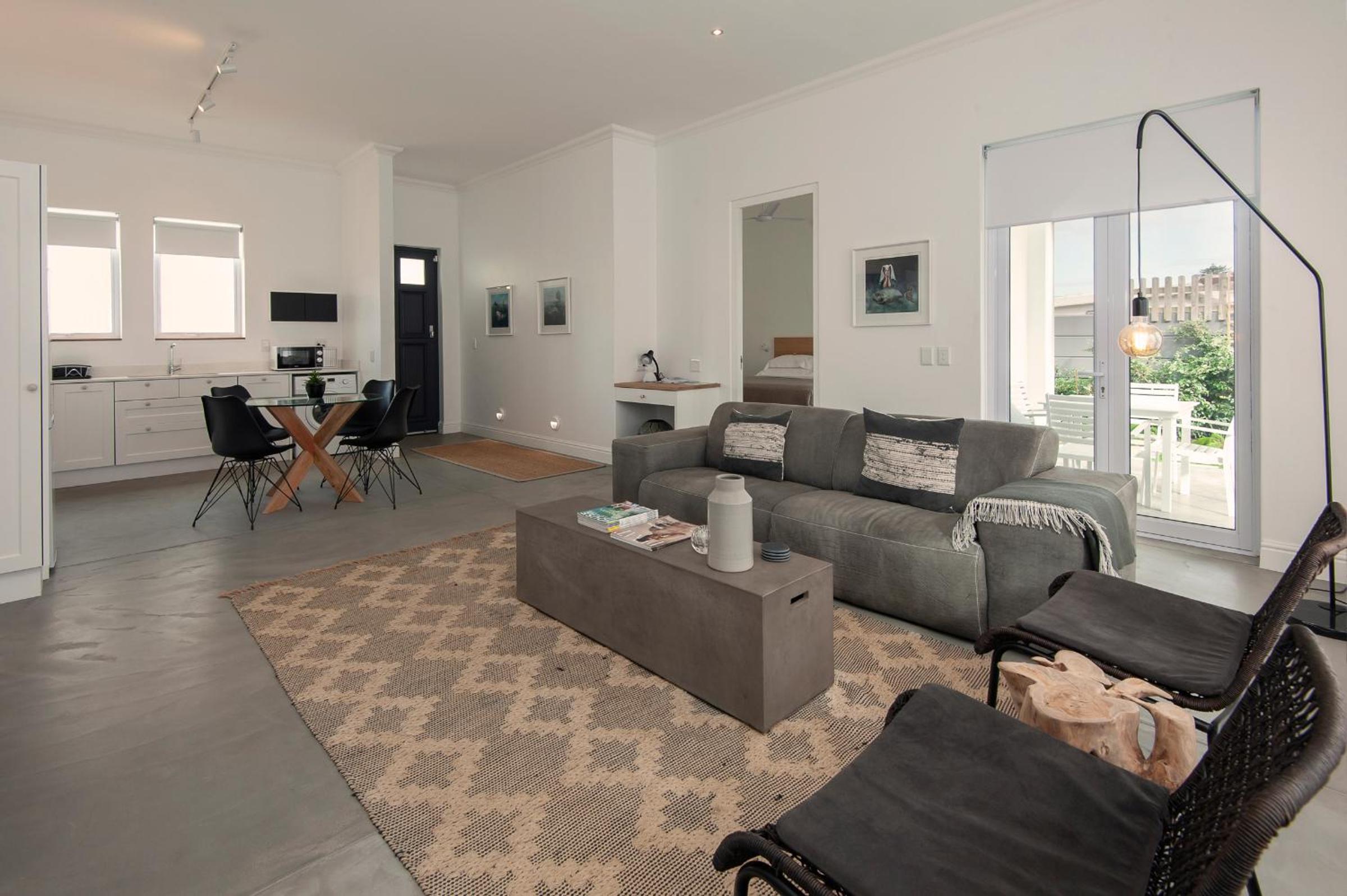 Apartment photo 1