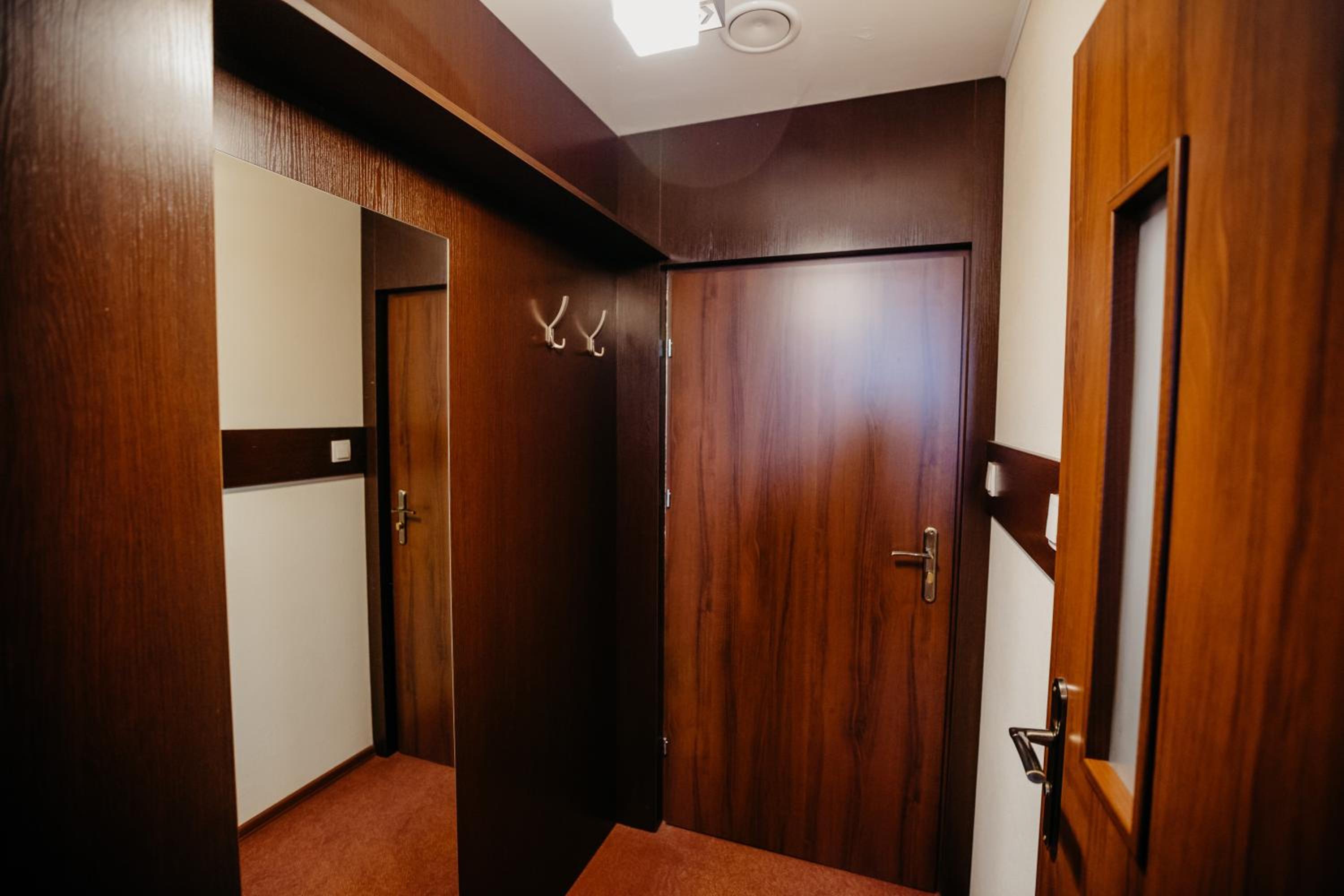 Standard Double Room - Photo 2