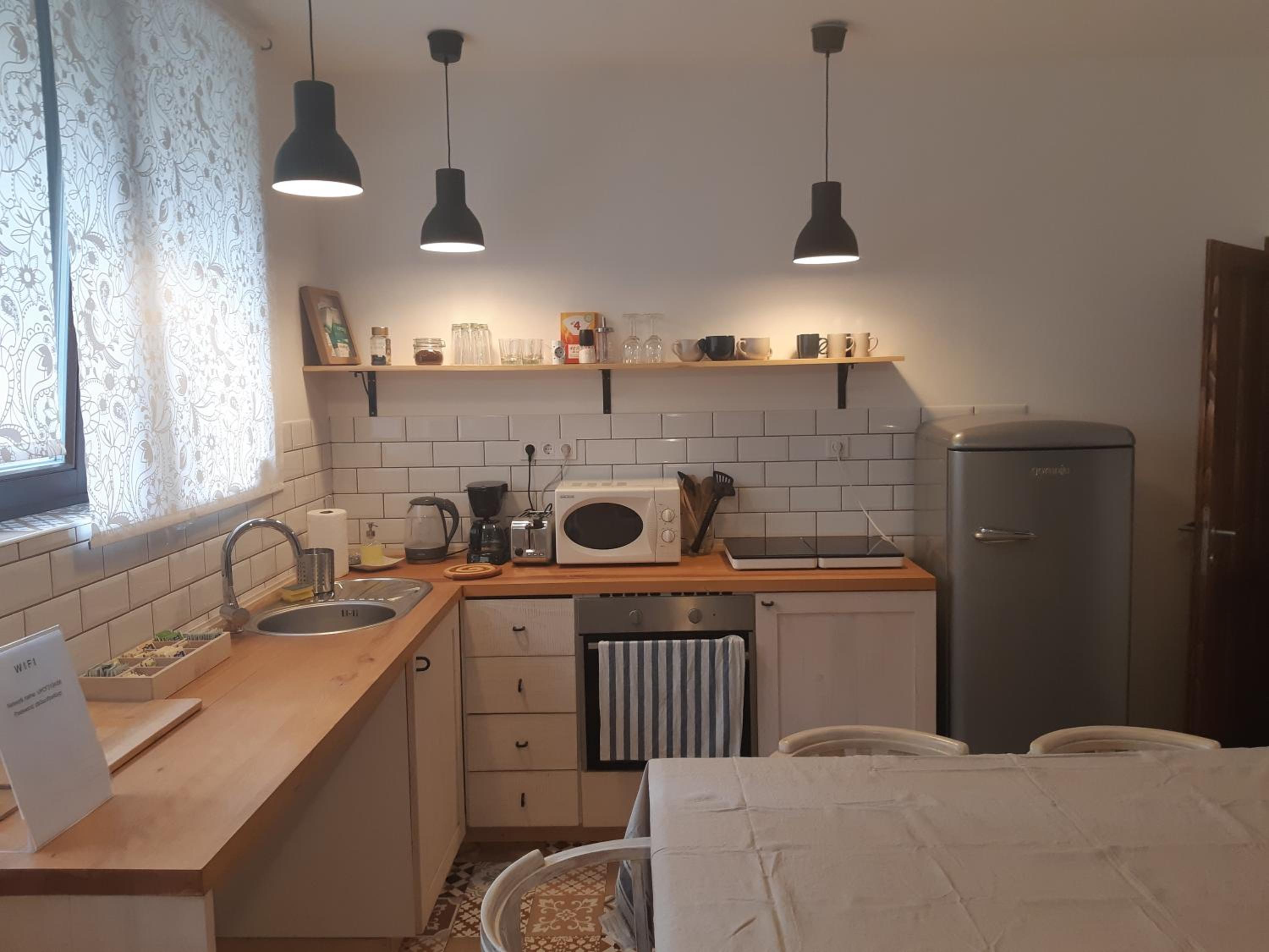 Two-Bedroom Apartment - Photo 18