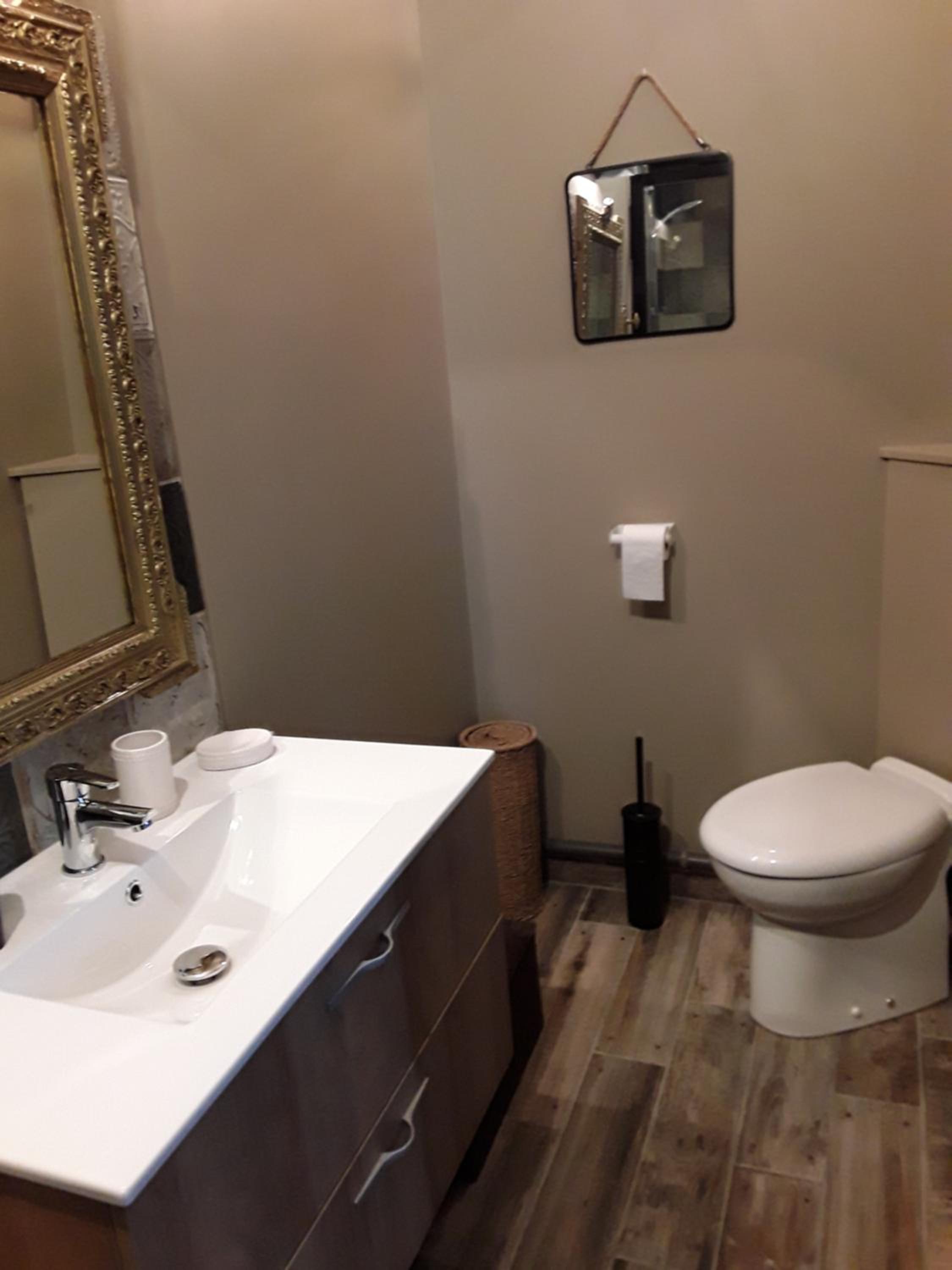 Superior Double or Twin Room with Garden View - Photo 4