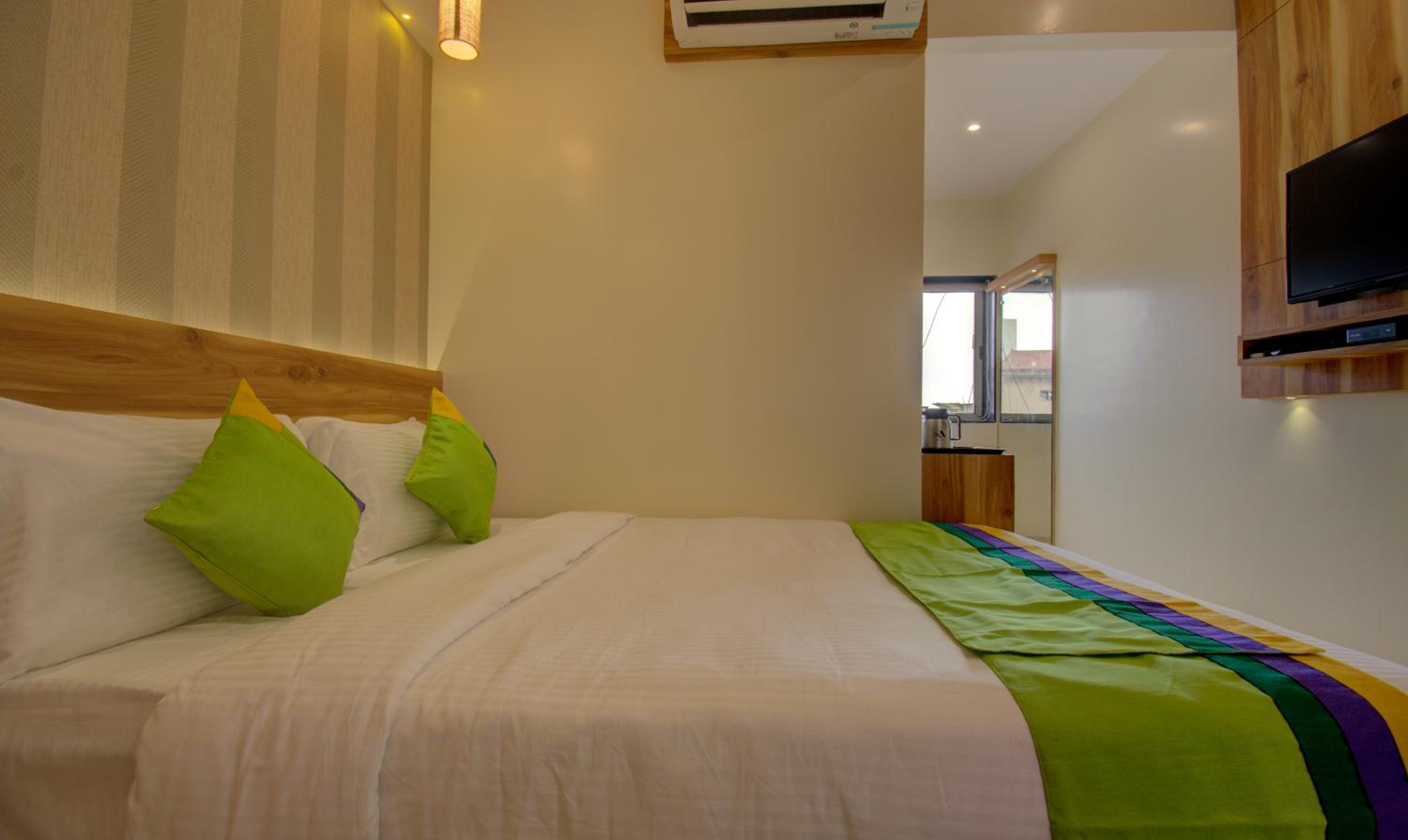 Executive Room - Photo 4