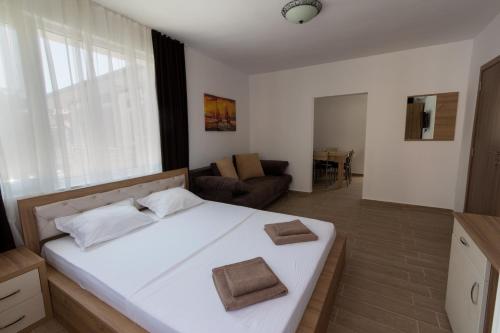 Family Room with Sea View photo 2