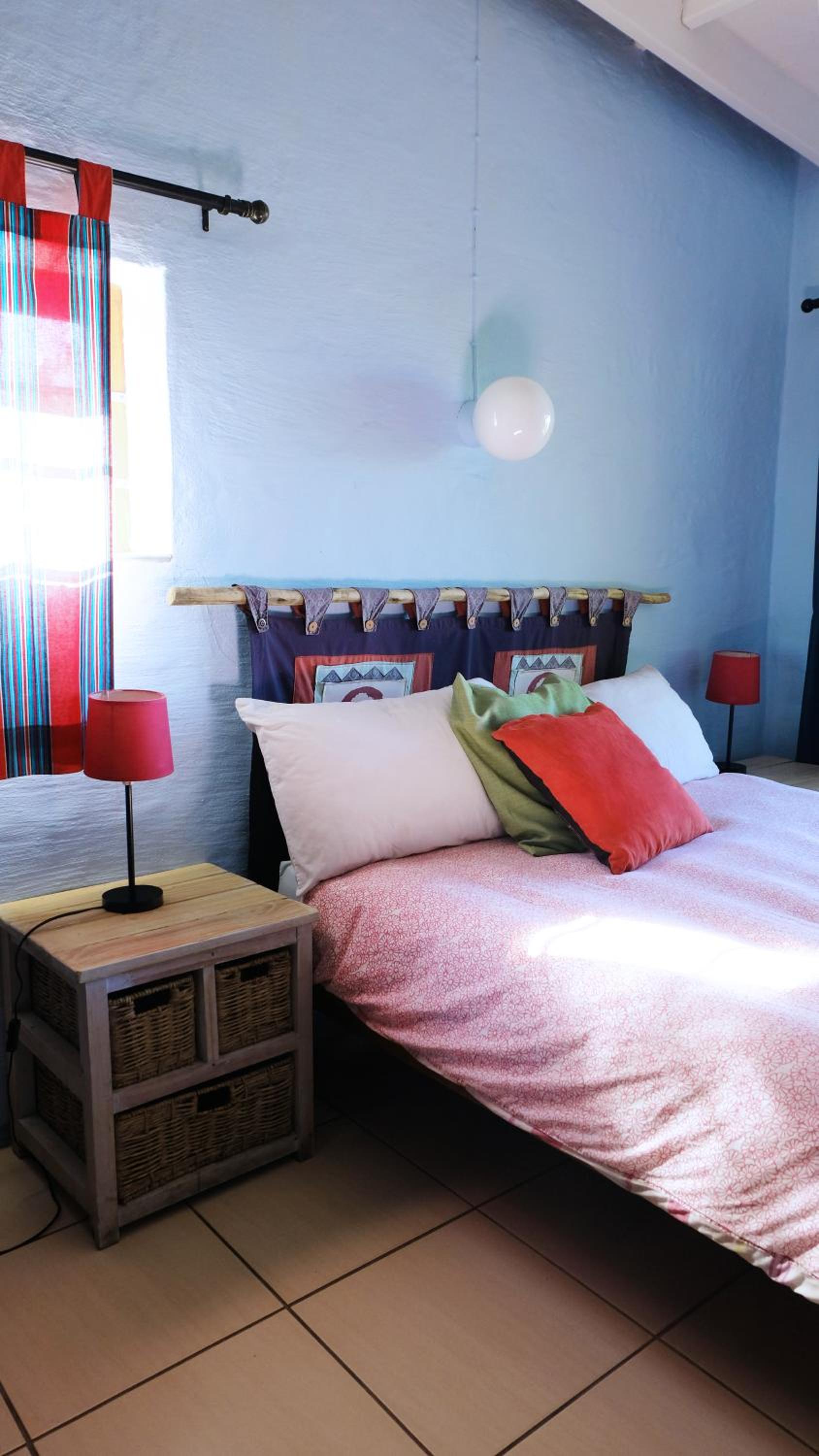 Two-Bedroom Cottage - Photo 1