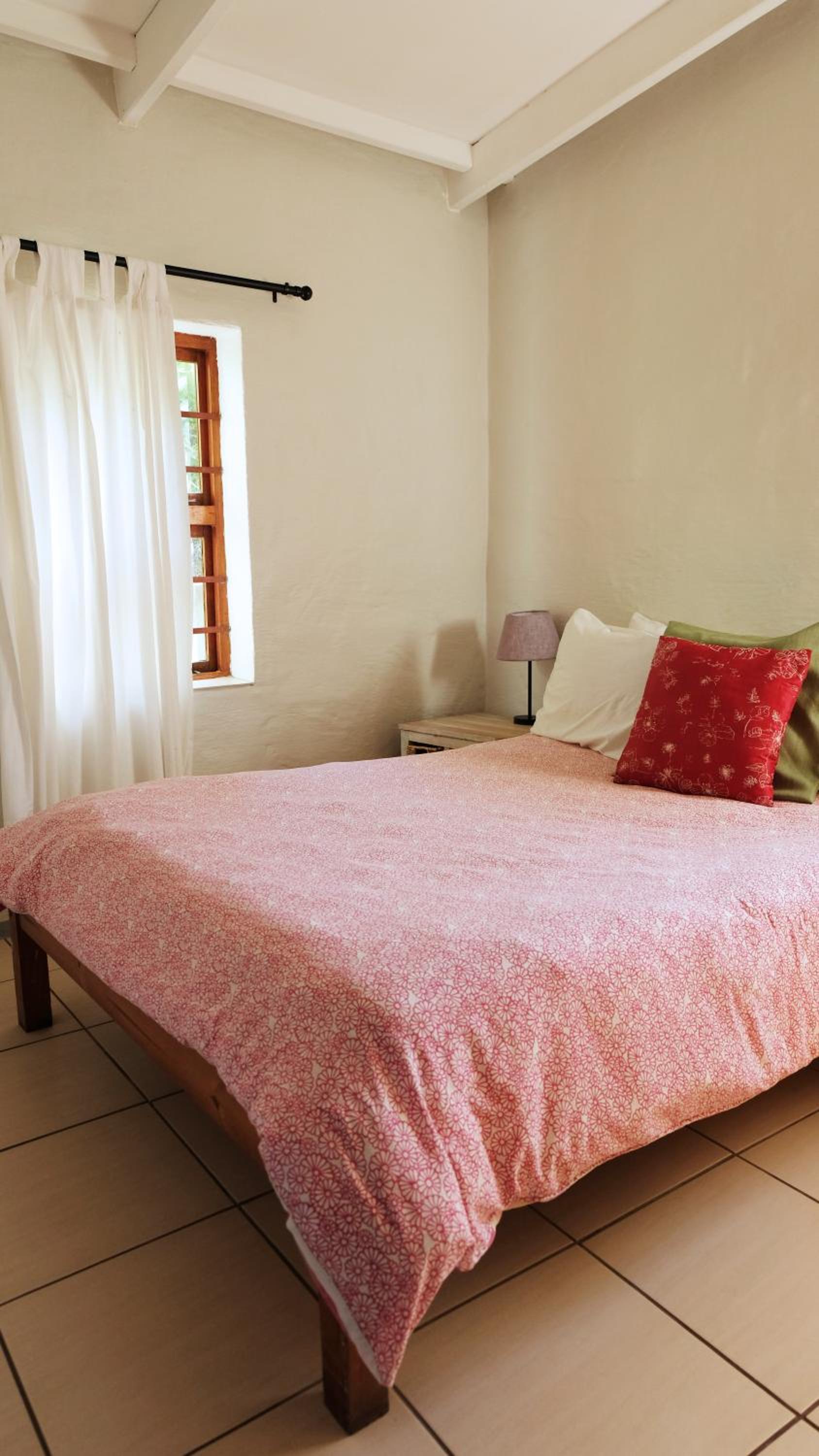 Two-Bedroom Cottage - Photo 9