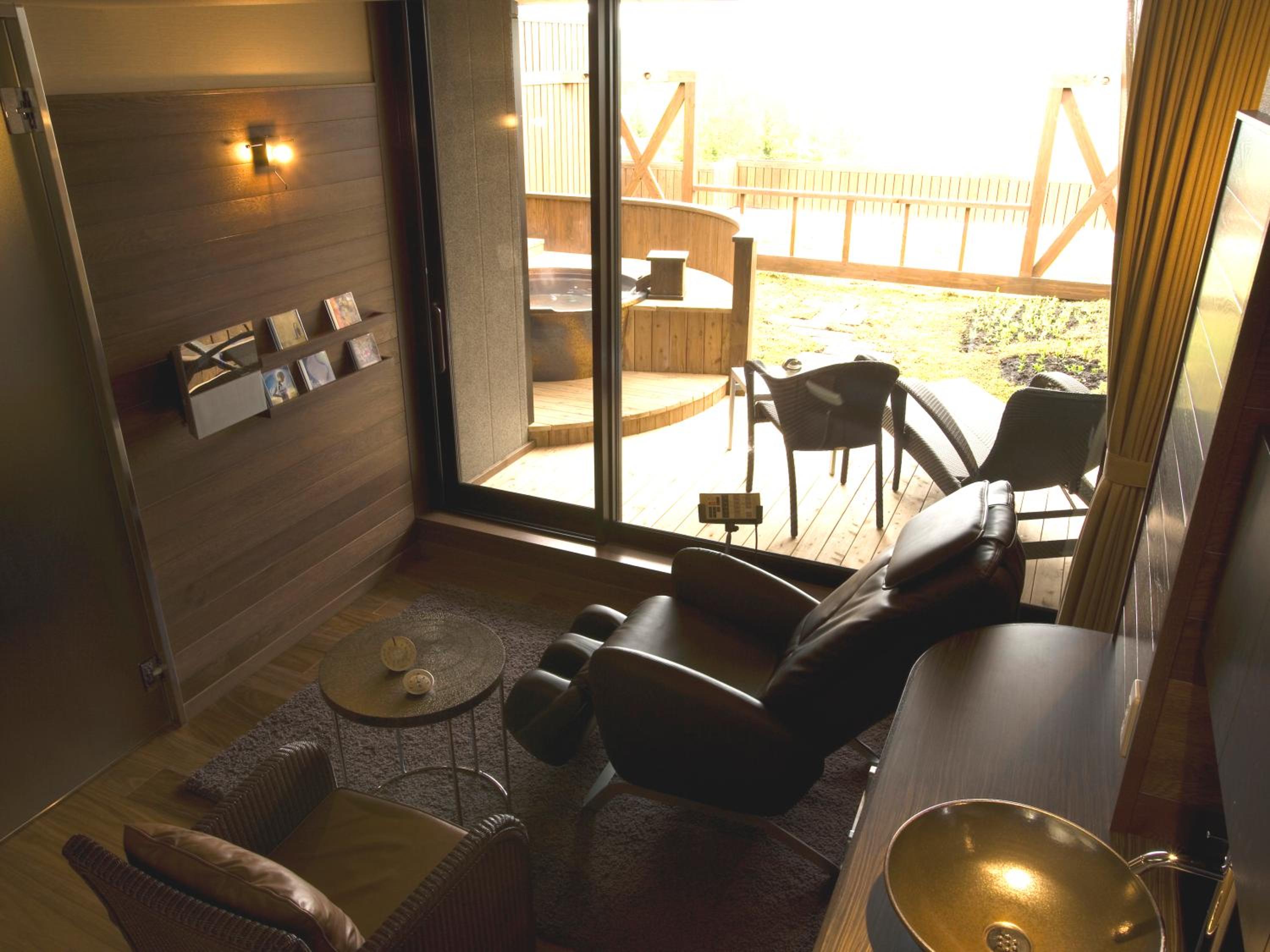 Room with Tatami Area with Open-Air Bath - Buffet Breakfast + Buffet Dinner Included - Non-Smoking - Photo 16