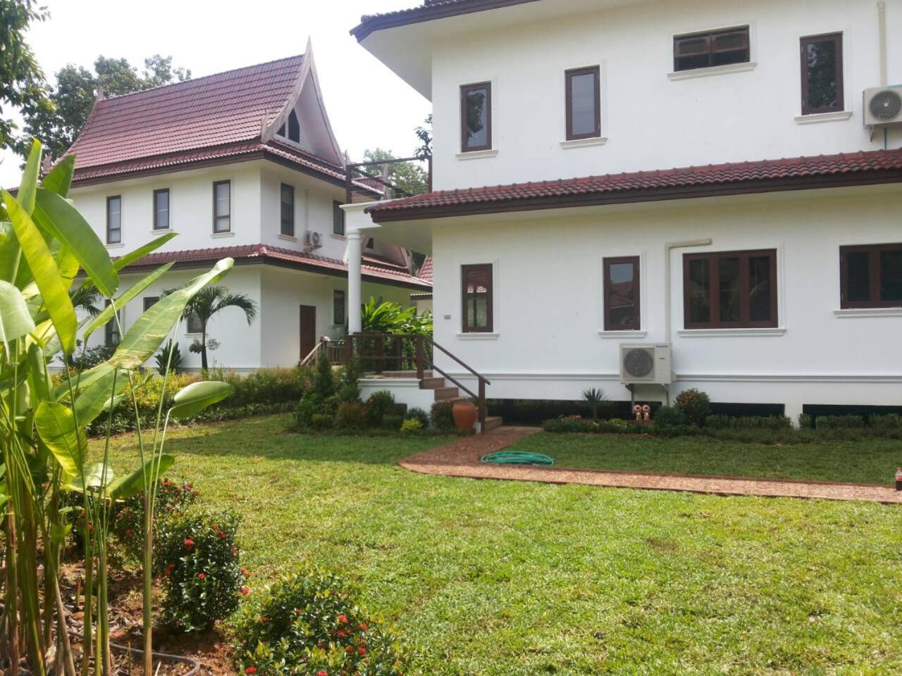 Villa with Sea View - Photo 38