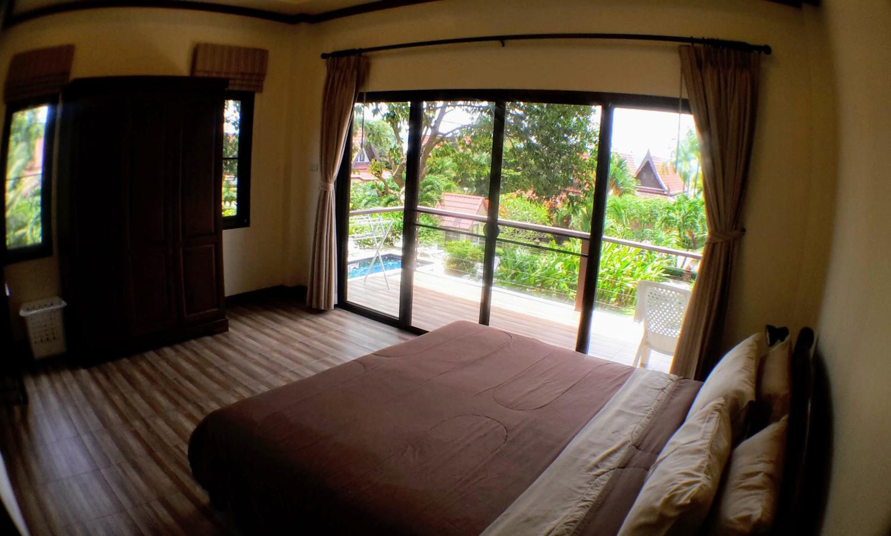 Villa with Sea View - Photo 32